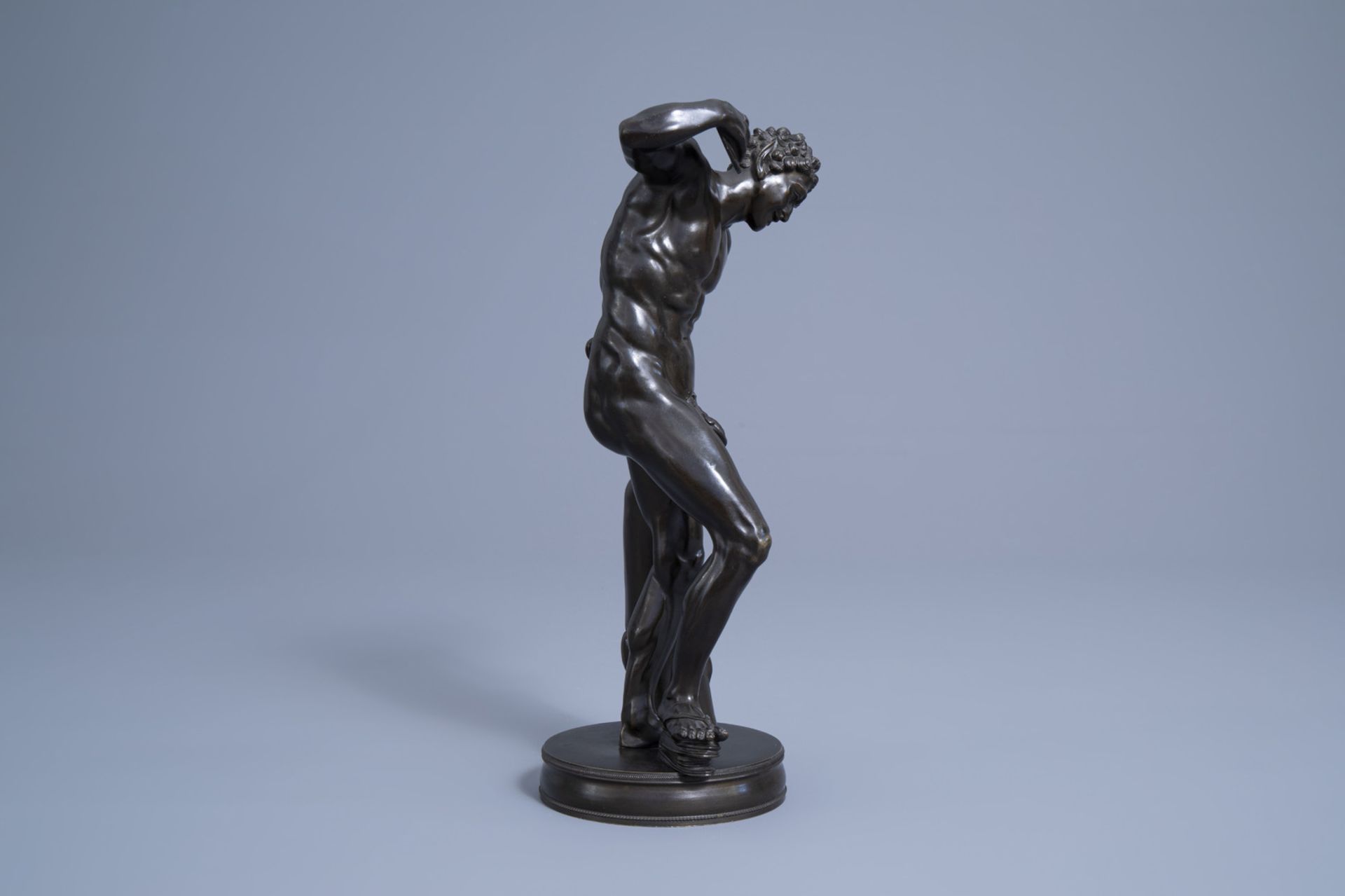 After Massimiliano Soldani Benzi (1656-1740): Dancing faun with cymbals, patinated bronze, 19th C. - Image 3 of 7