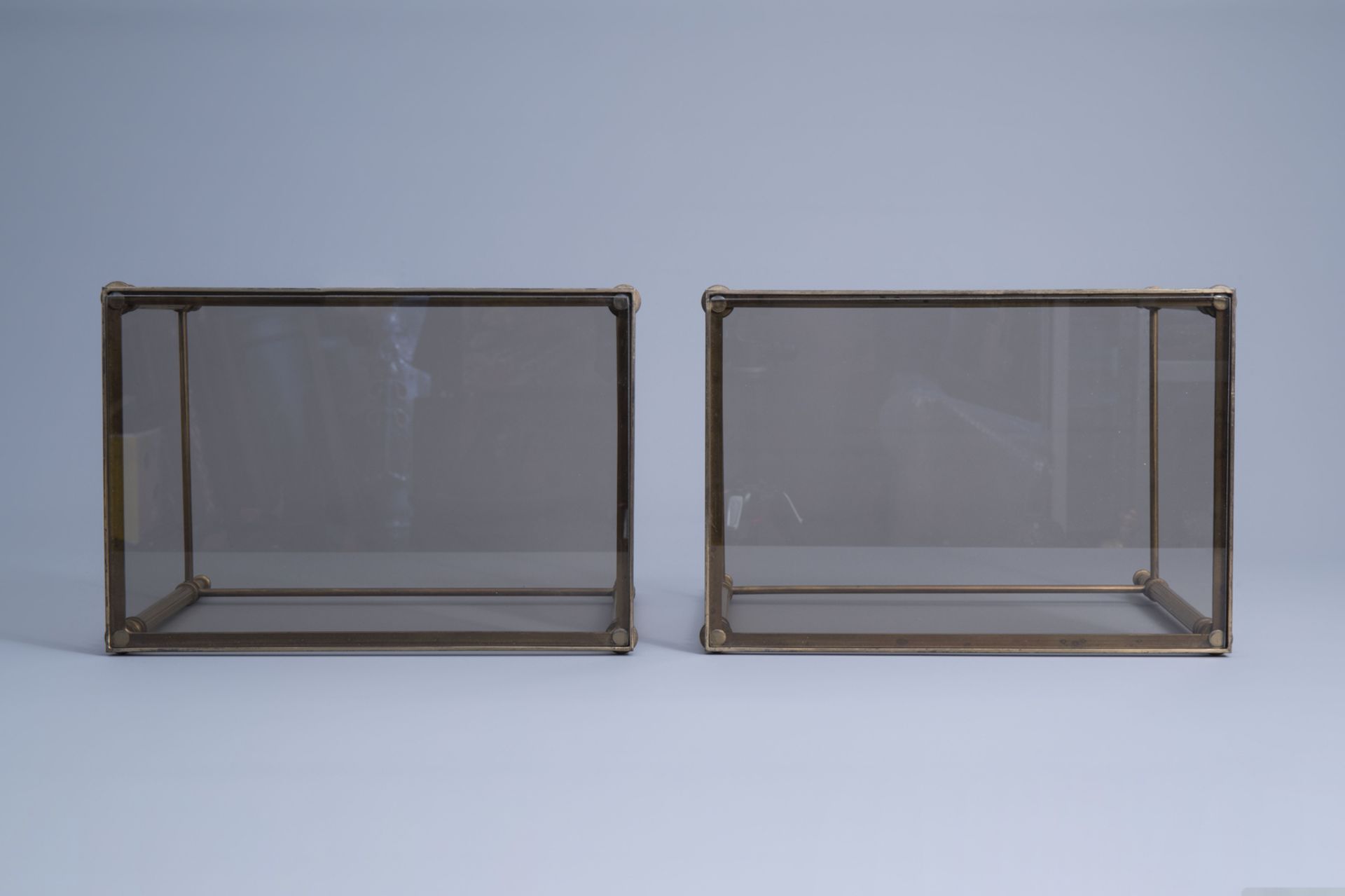 Two sets of three Maison Jansen rectangular gigogne side tables with a glass top, France, 1970's - Image 18 of 19