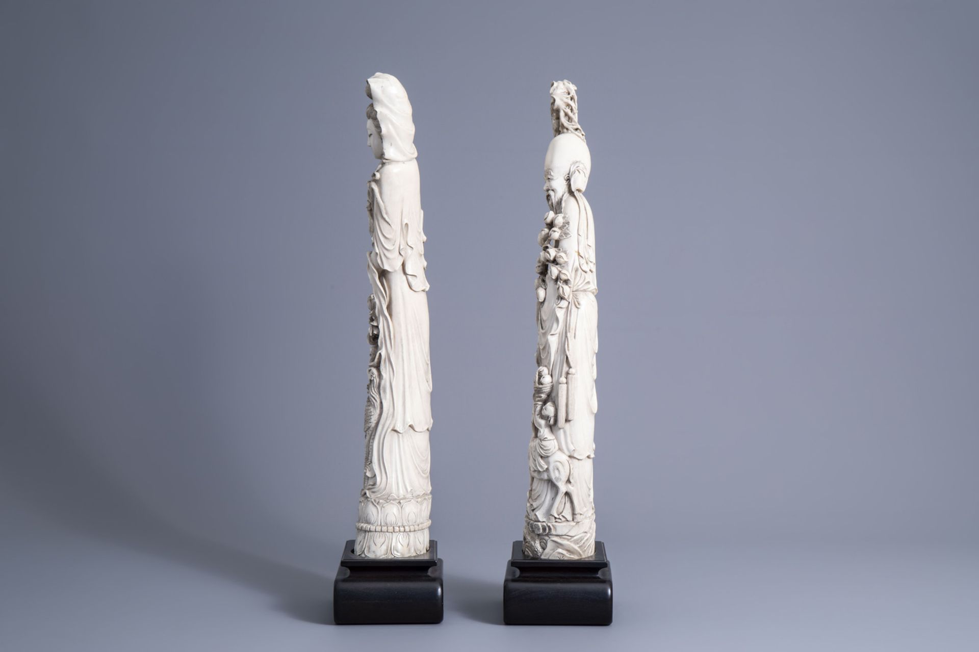 Two large Chinese carved ivory figures of immortals, early 20th C. - Image 5 of 7