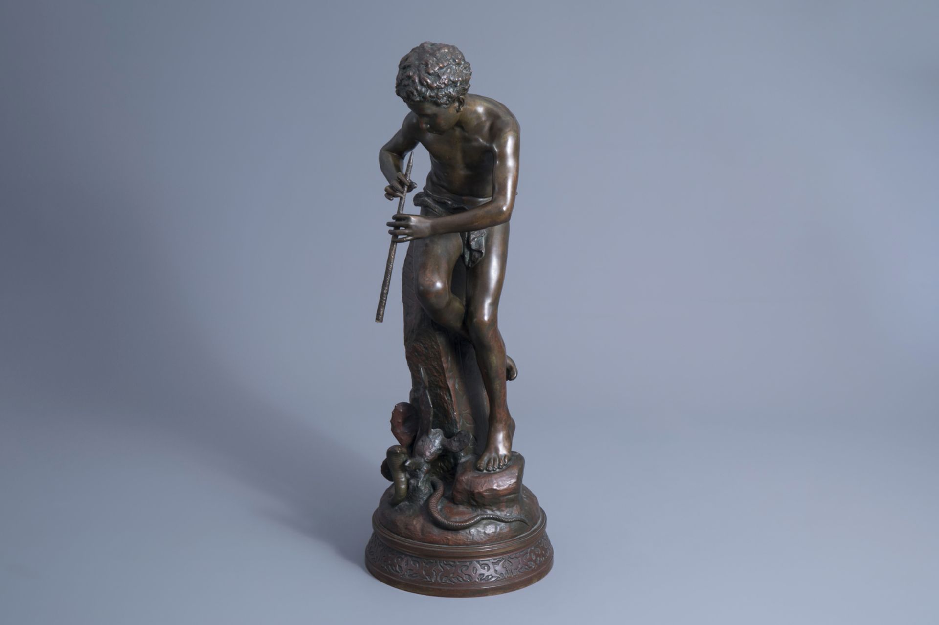 Gaston Veuvenot Leroux (1854-1942): The snake charmer, patinated bronze - Bild 2 aus 11