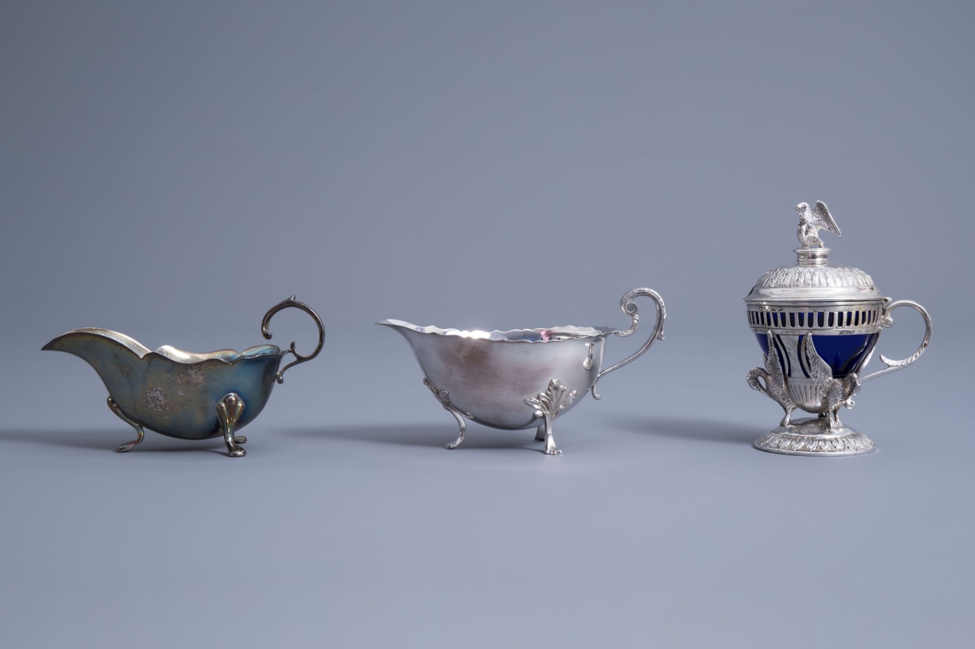 An interesting and varied collection of silver table objects, various origins, 19th/20th C. - Image 12 of 22