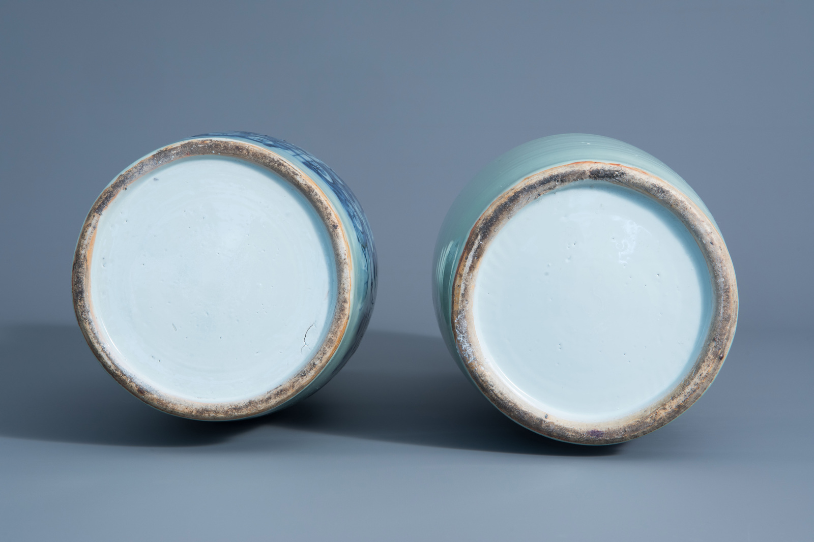 A pair of Chinese blue and white celadon vases with cranes on a rock, 19th C. - Image 6 of 6