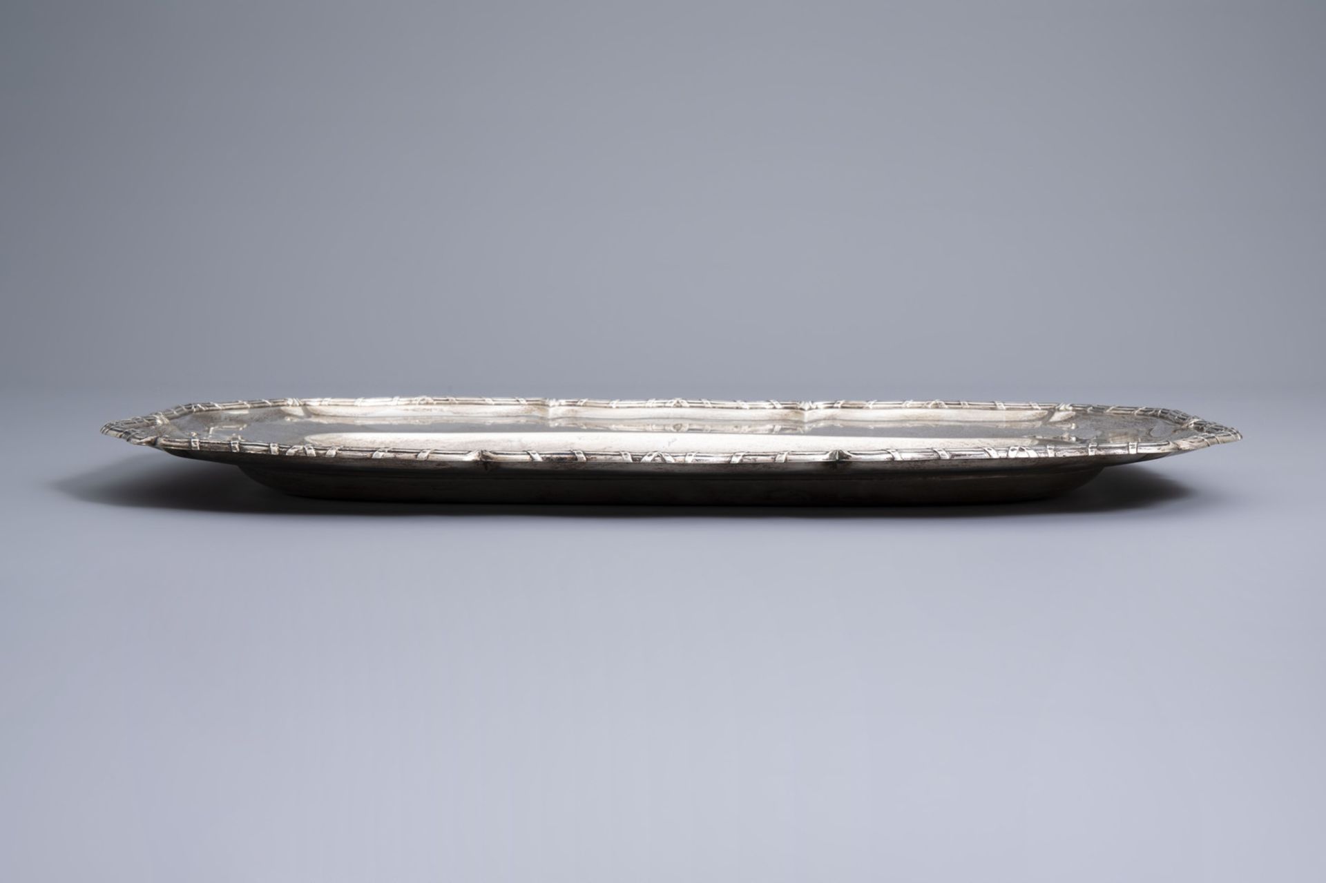 A Viennese silver tray in Louis XV style, 19th/20th C. - Image 7 of 8