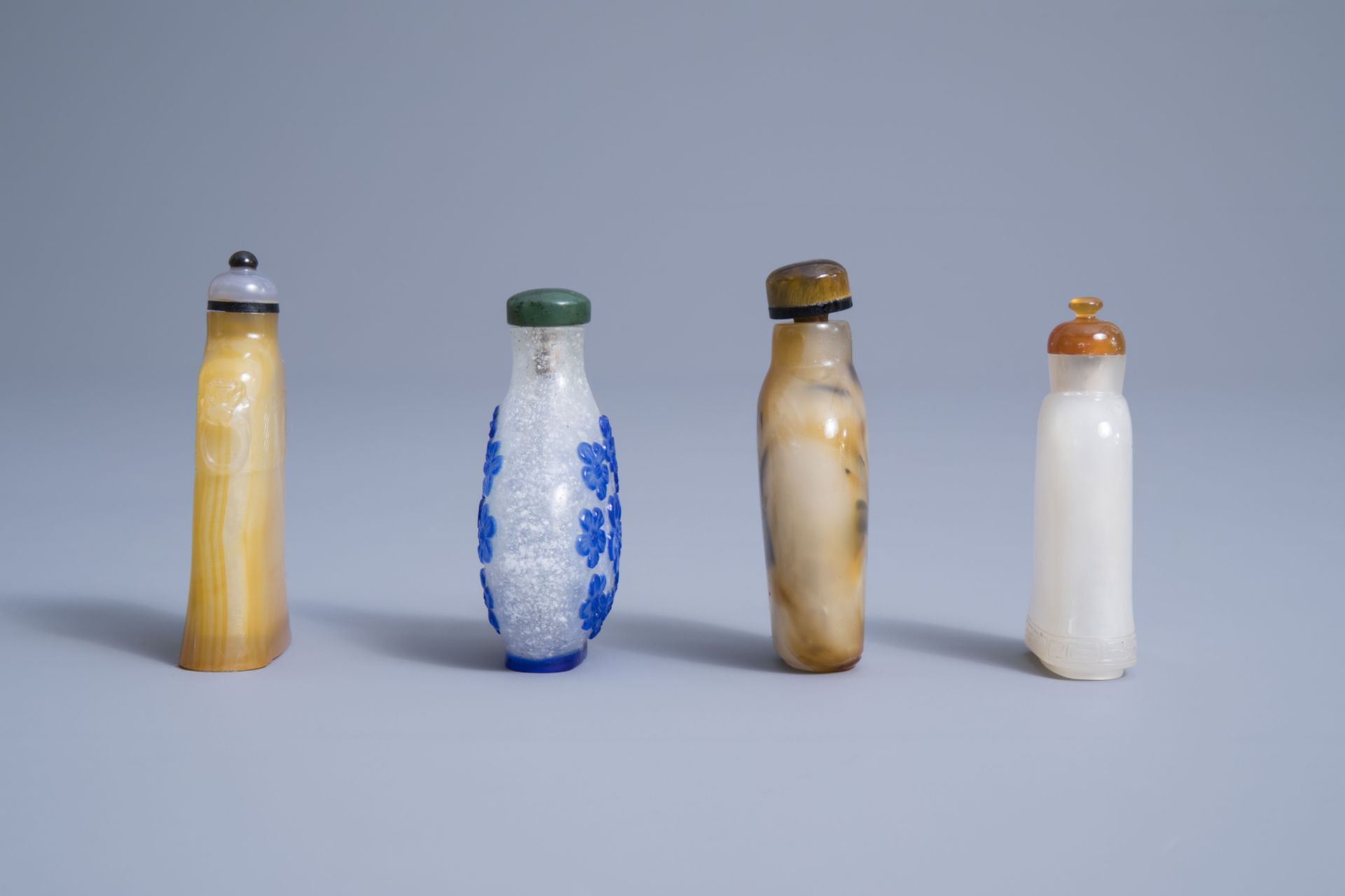 Eight various Chinese glass snuff bottles, 19th/20th C. - Image 3 of 13