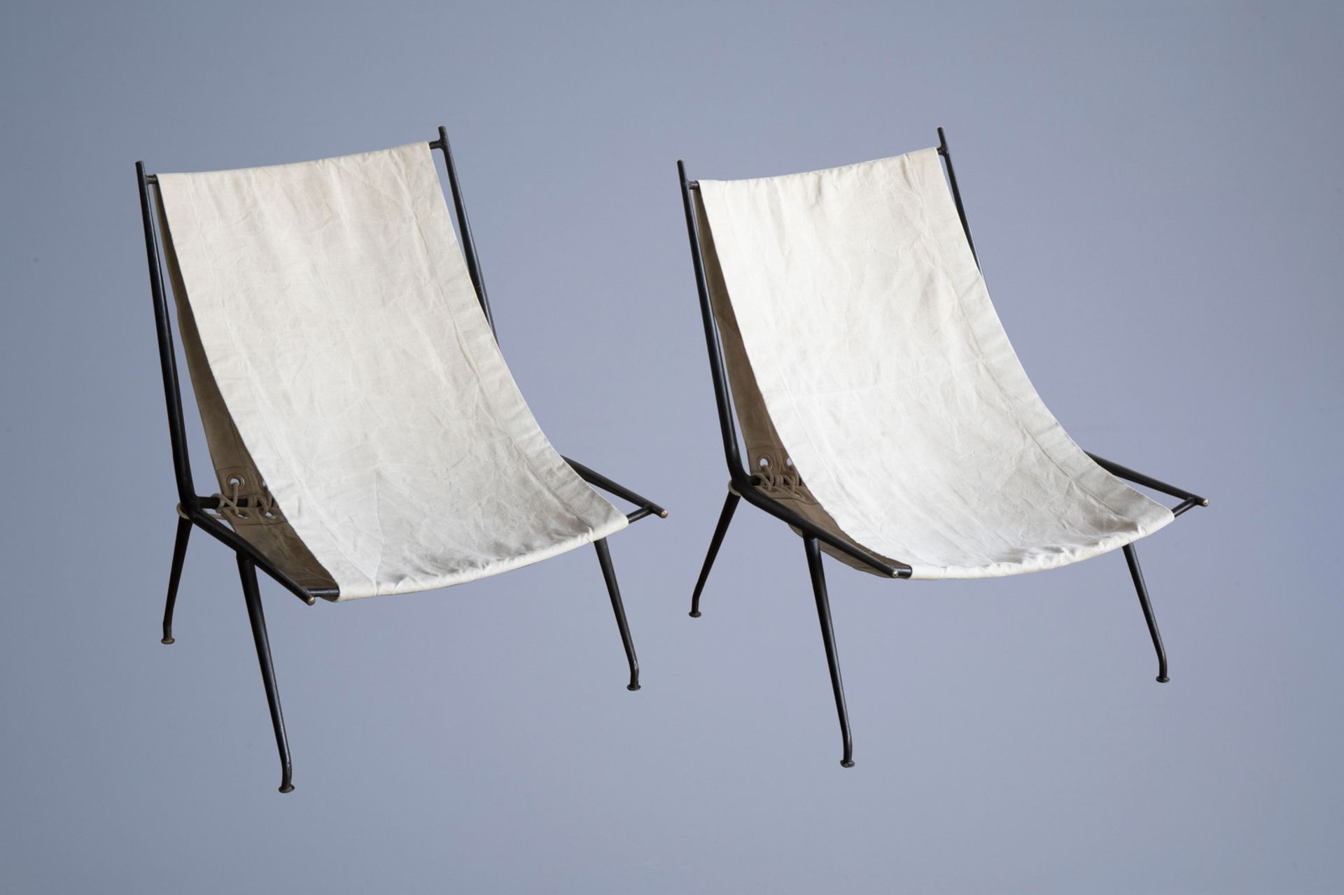 Attributed to Robert Mallet-Stevens (1886-1945): A pair of deckchairs in patinated metal and beige l