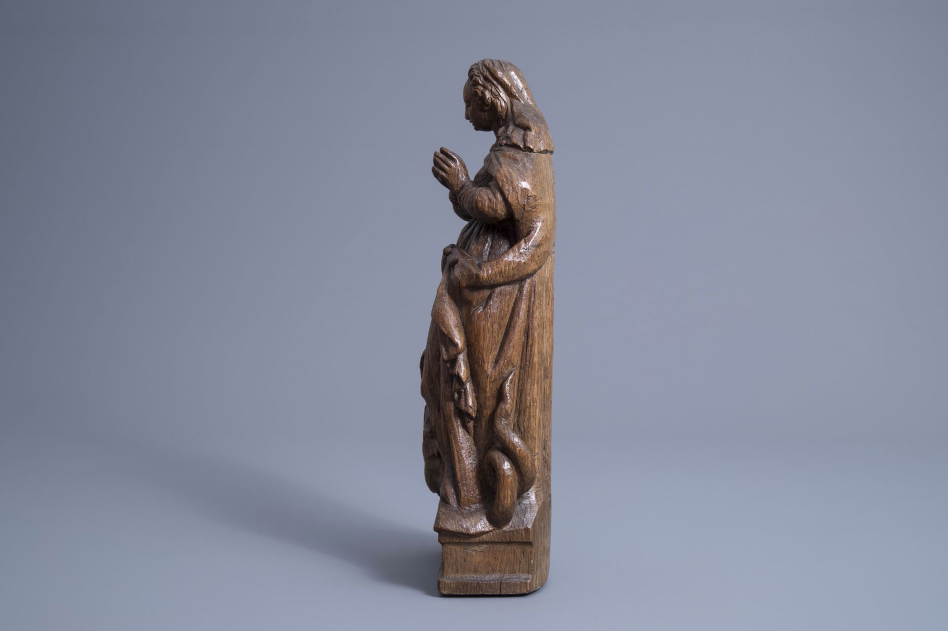 A carved oak wooden figure of Saint Marina the Great Martyr, Southern Netherlands, Flanders, 16th C. - Image 5 of 7