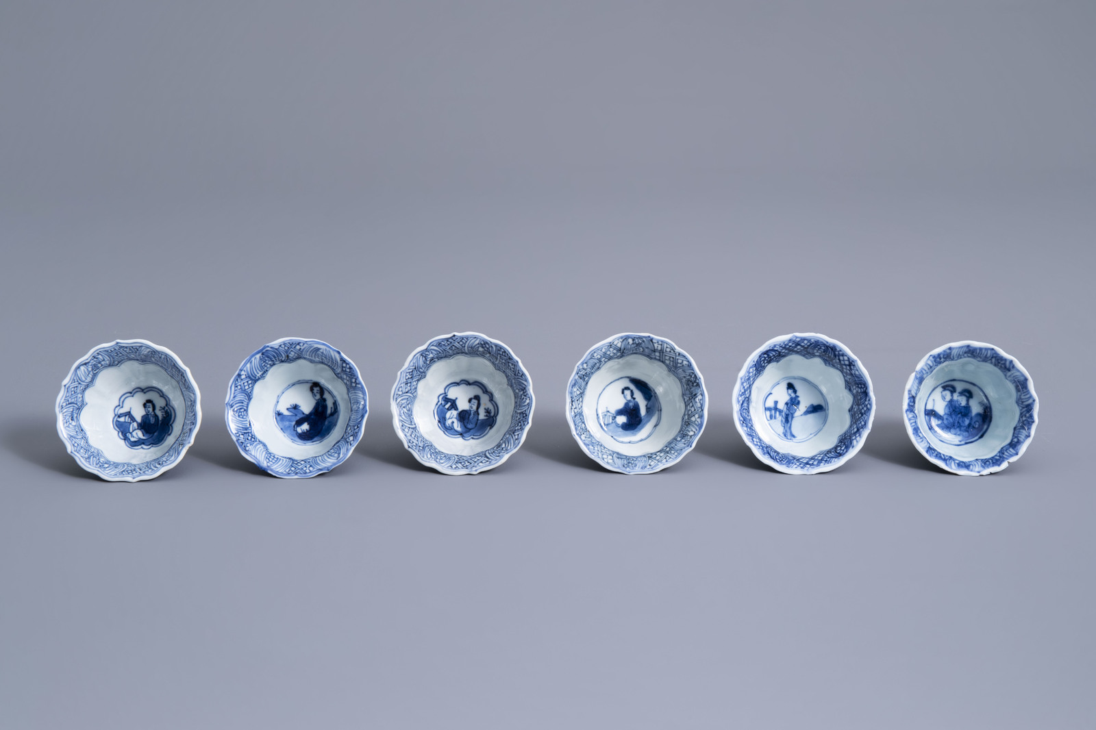 Nine Chinese blue and white cups and fourteen saucers, Kangxi - Image 11 of 16