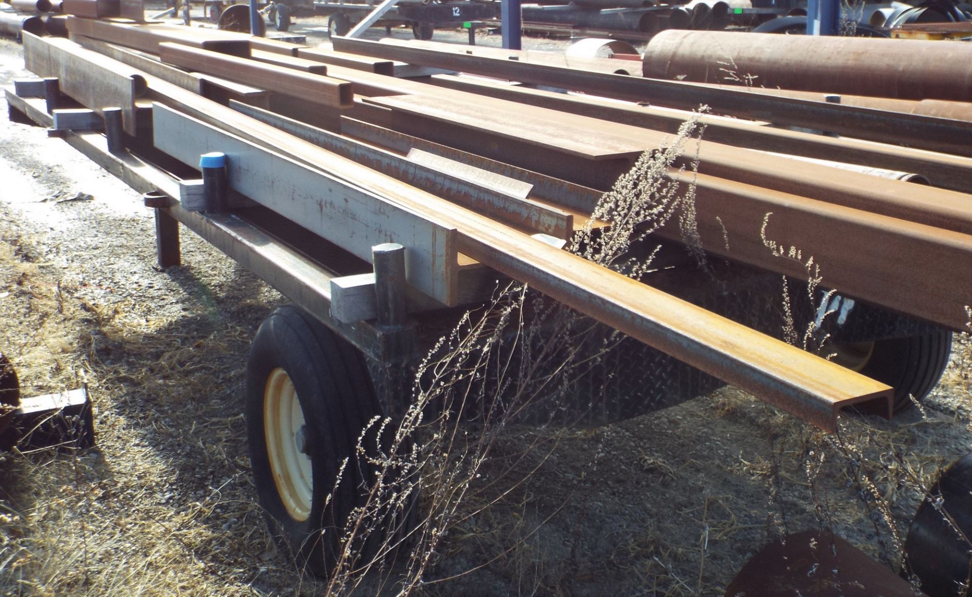 8'X16' SINGLE AXLE FLATBED YARD TRAILER (NO CONTENTS) (NOT REGISTERED, NOT ROAD WORTHY) (DELAYED