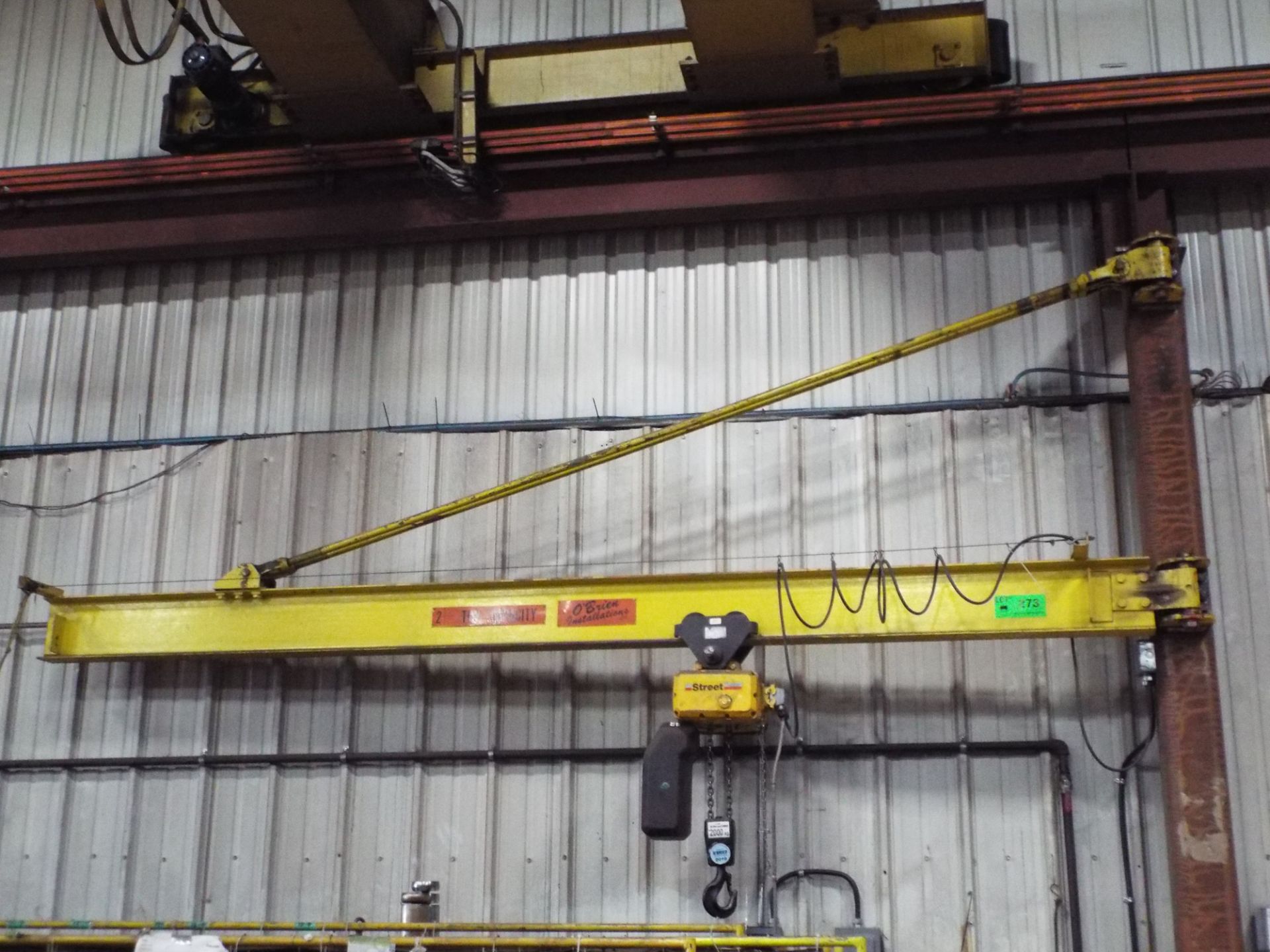 O'BRIEN 2 TON CAPACITY WALL MOUNTED JIB ARM WITH STREET 2 TON ELECTRIC HOIST, S/N: N/A (CI) [RIGGING