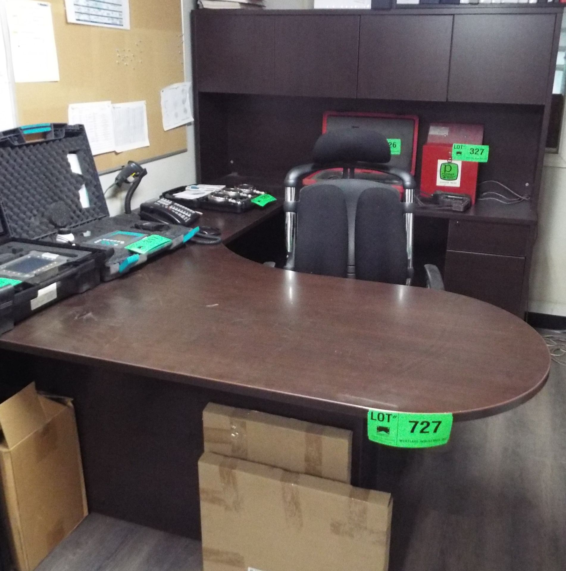 LOT/ CONTENTS OF OFFICE (FURNITURE ONLY) INCLUDING U-SHAPED DESK WITH OVERHEAD STORAGE, (2) OFFICE