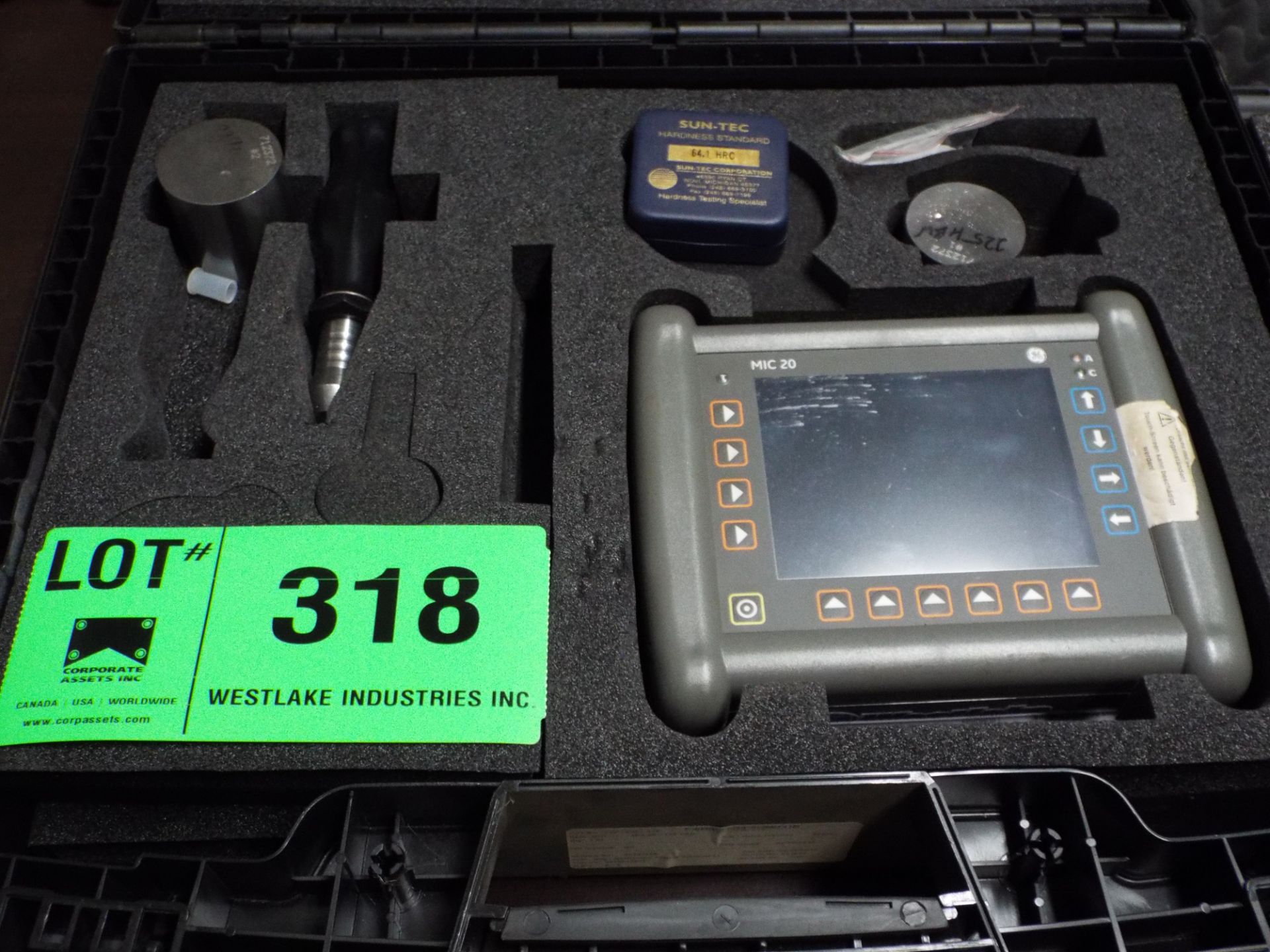 GE MIC20 PORTABLE DIGITAL HARDNESS TESTER WITH 4.5" SCREEN, PROBE AND HARDNESS STANDARDS