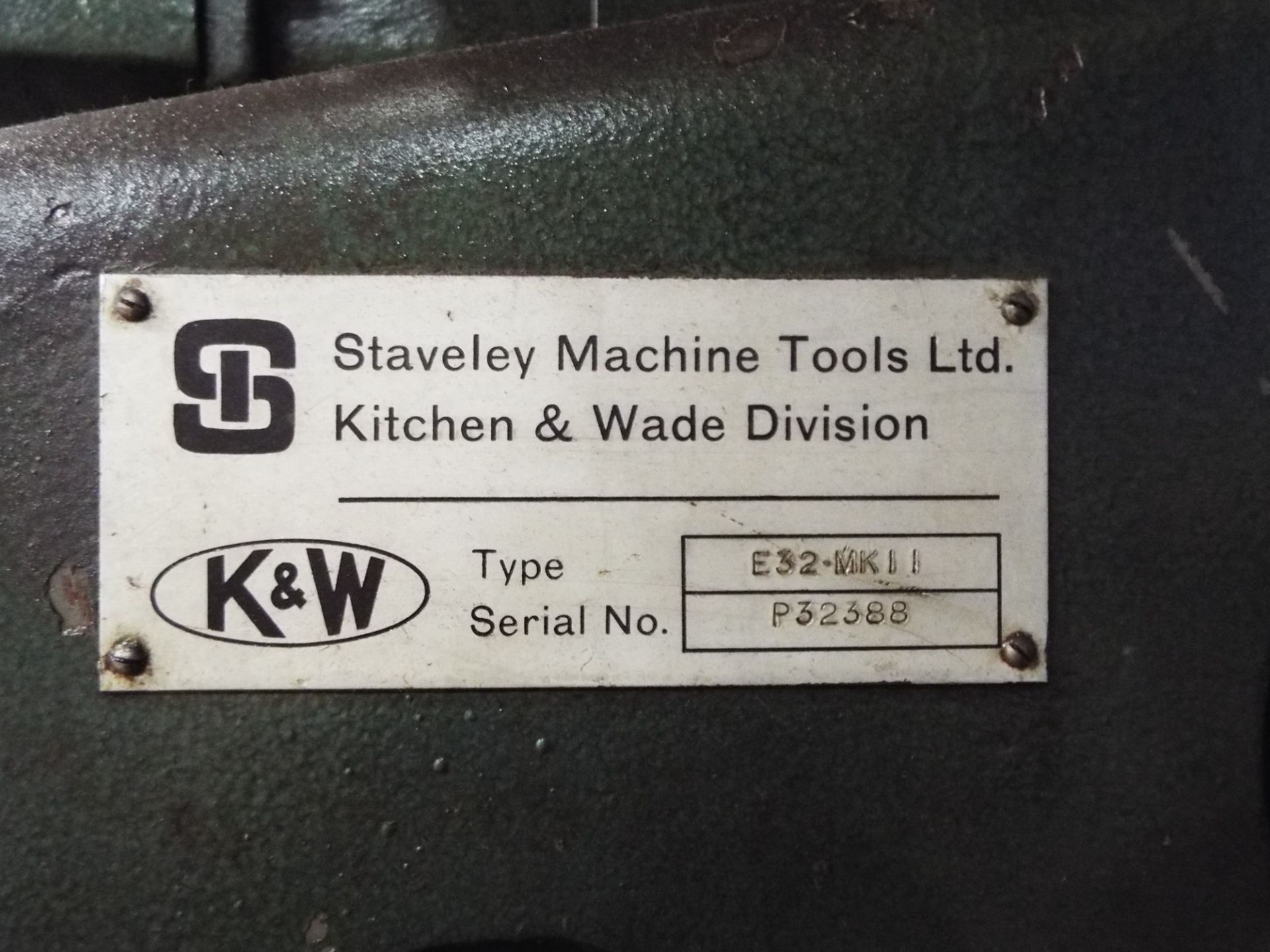 KITCHEN & WADE E32 MARK II MODEL 12/54 5' RADIAL ARM DRILL WITH 1600 RPM, 28" COLUMN TRAVEL, S/N: - Image 3 of 3