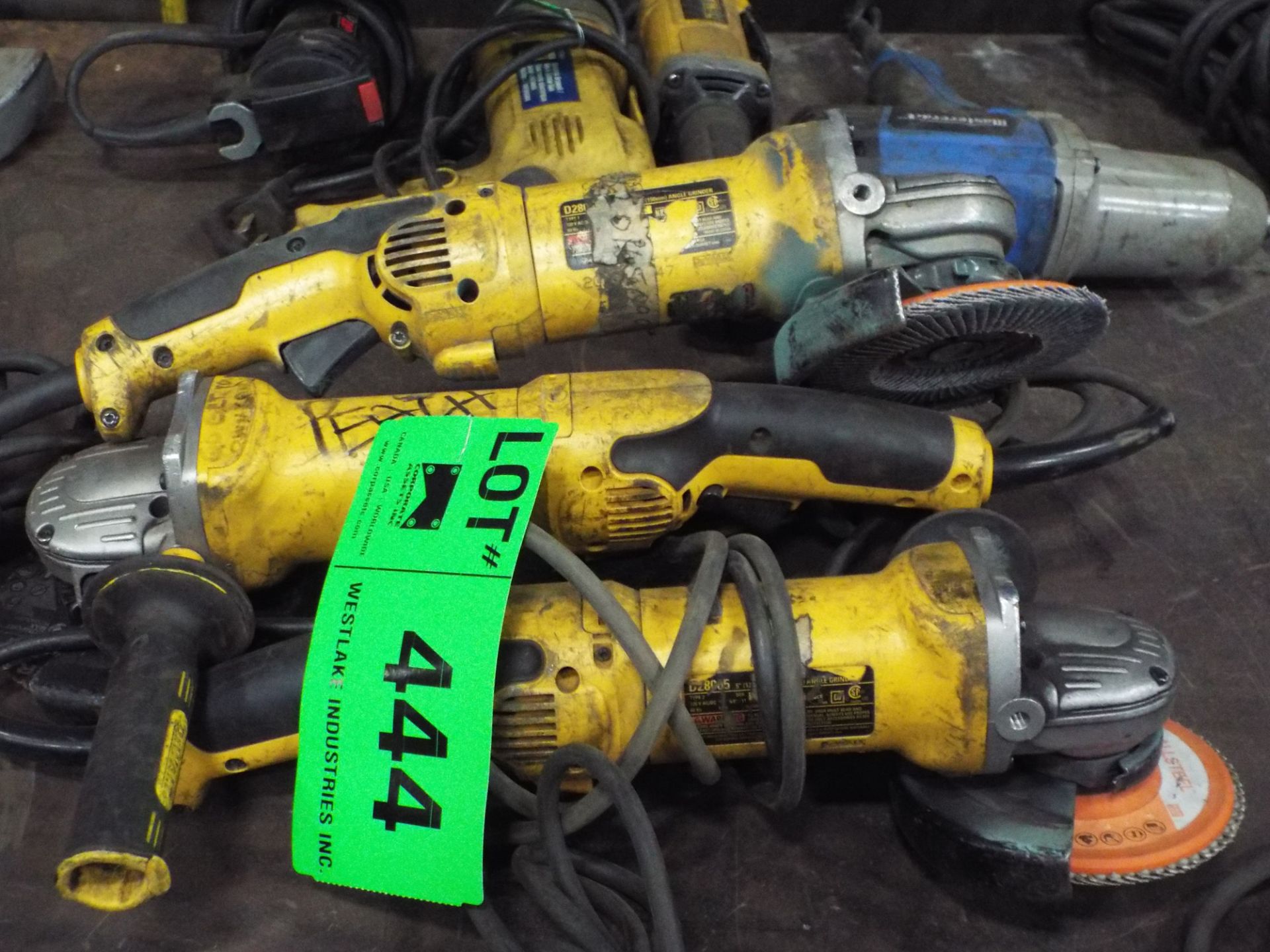 LOT/ (3) DEWALT 6" ELECTRIC ANGLE GRINDERS