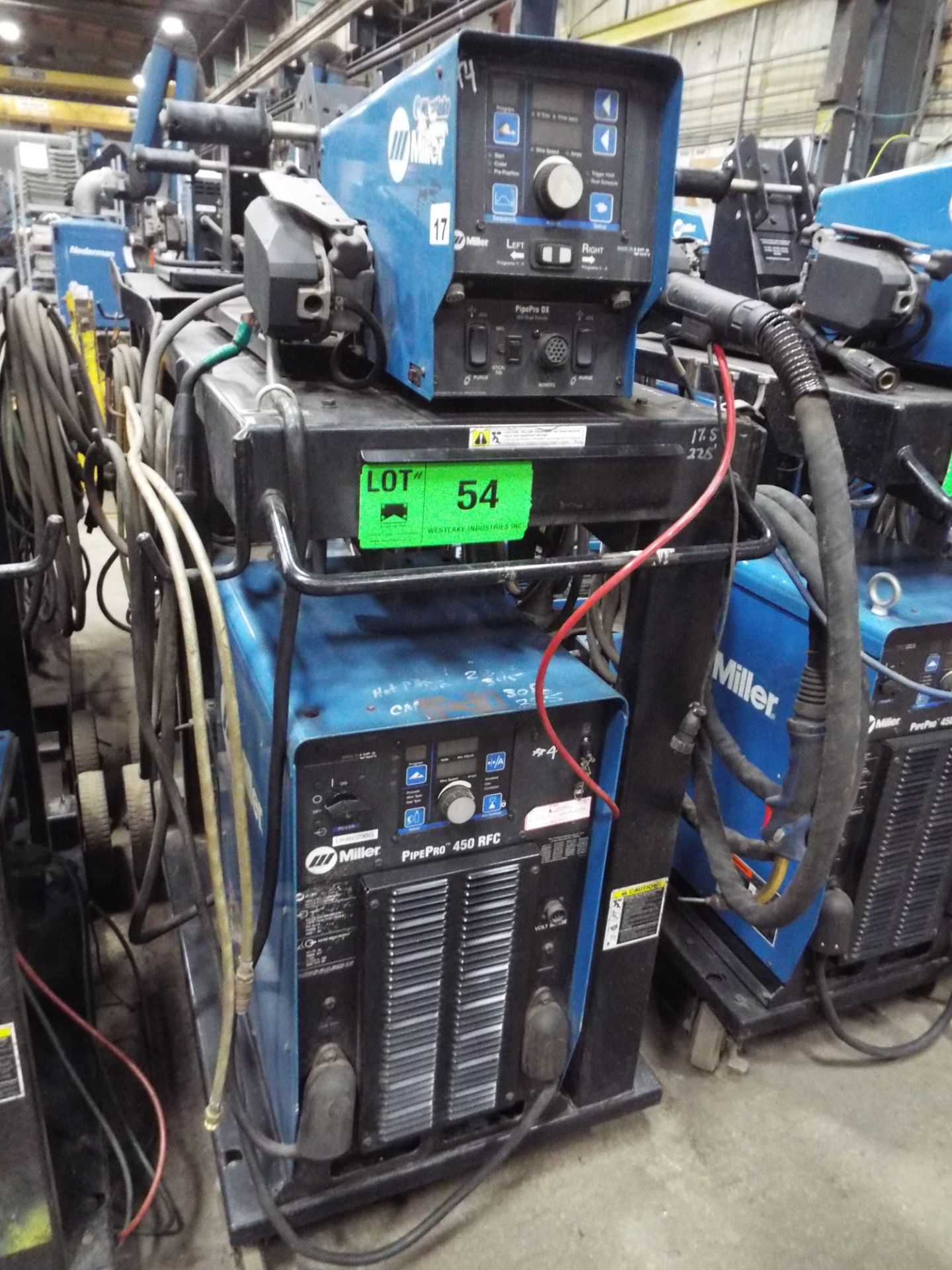 MILLER PIPEPRO 450 RFC DIGITAL MIG WELDER WITH MILLER PIPEPRO DX DIGITAL TWIN REEL WIRE FEEDER,