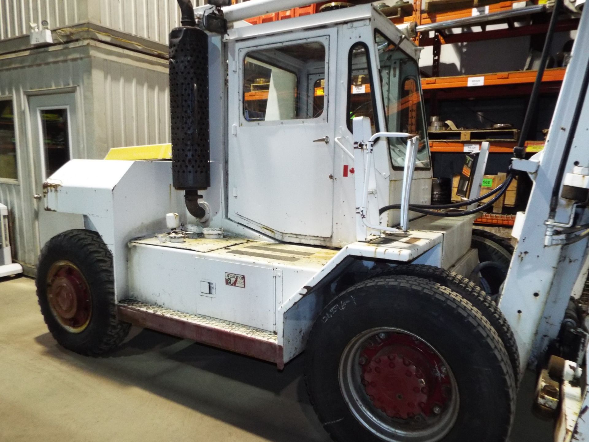 TAYLOR TY200S OUTDOOR DIESEL FORKLIFT WITH 20,000 LB. CAPACITY, 156" VERTICAL LIFT, 2 STAGE MAST, - Image 3 of 8