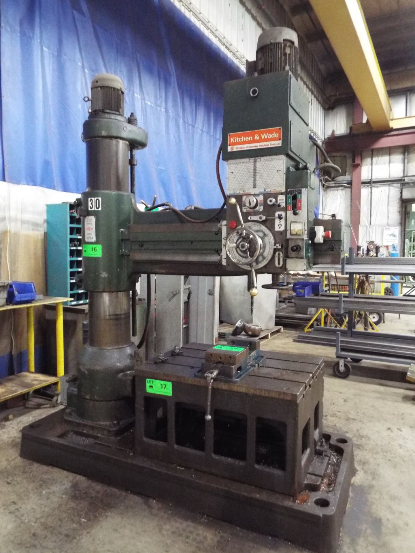 KITCHEN & WADE E32 MARK II MODEL 12/54 5' RADIAL ARM DRILL WITH 1600 RPM, 28" COLUMN TRAVEL, S/N: