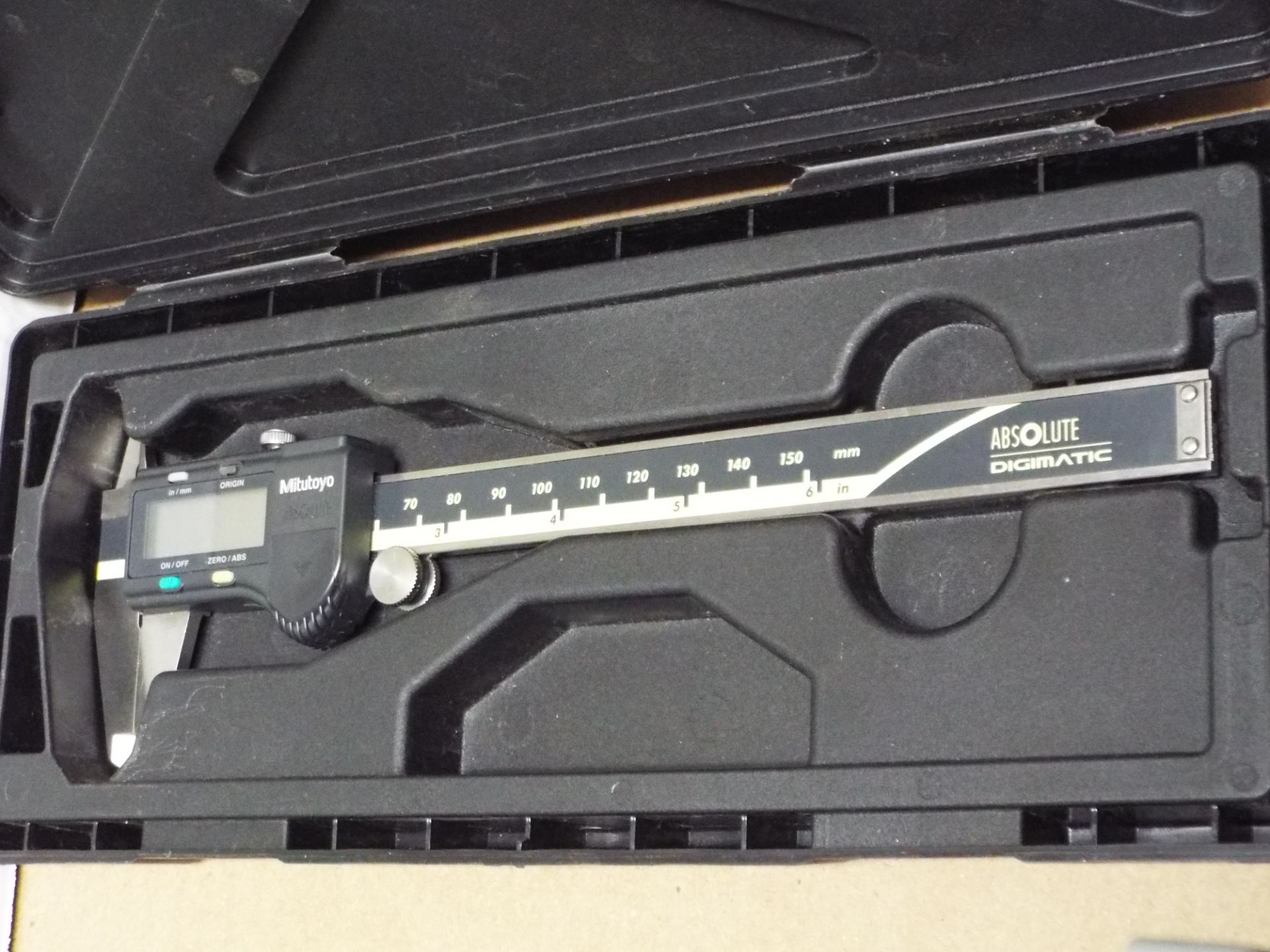 LOT/ INSPECTION EQUIPMENT - MITUTOYO 6" DIGITAL VERNIER CALIPER, MITUTOYO 0"-1.05" OUTSIDE - Image 4 of 4