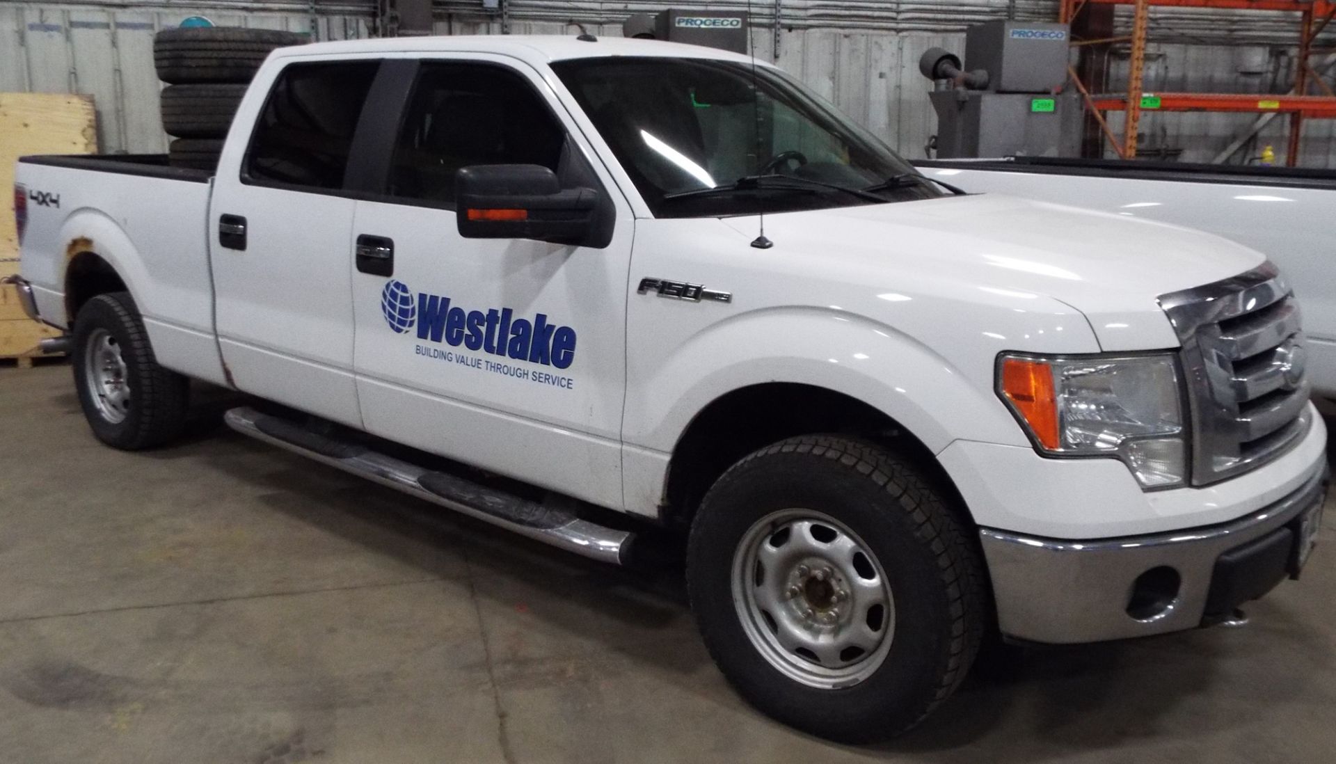 FORD (2009) F150 4 DOOR PICKUP TRUCK WITH 4.6L 8 CYLINDER ENGINE, AUTOMATIC TRANSMISSION, 4X4, A/ - Image 3 of 11