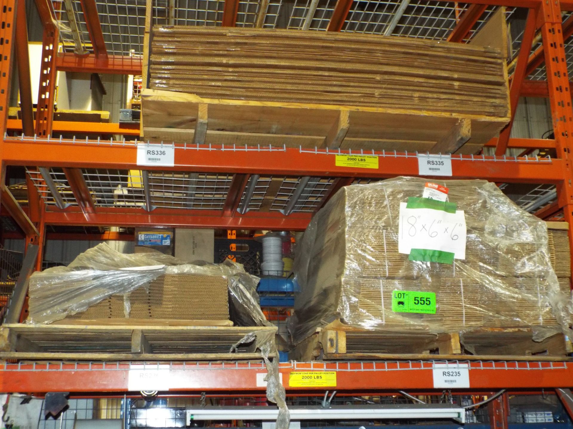 LOT/ CONTENTS OF RACK INCLUDING SHIPPING SUPPLIES AND PIPE FITTING HARDWARE - Image 3 of 4