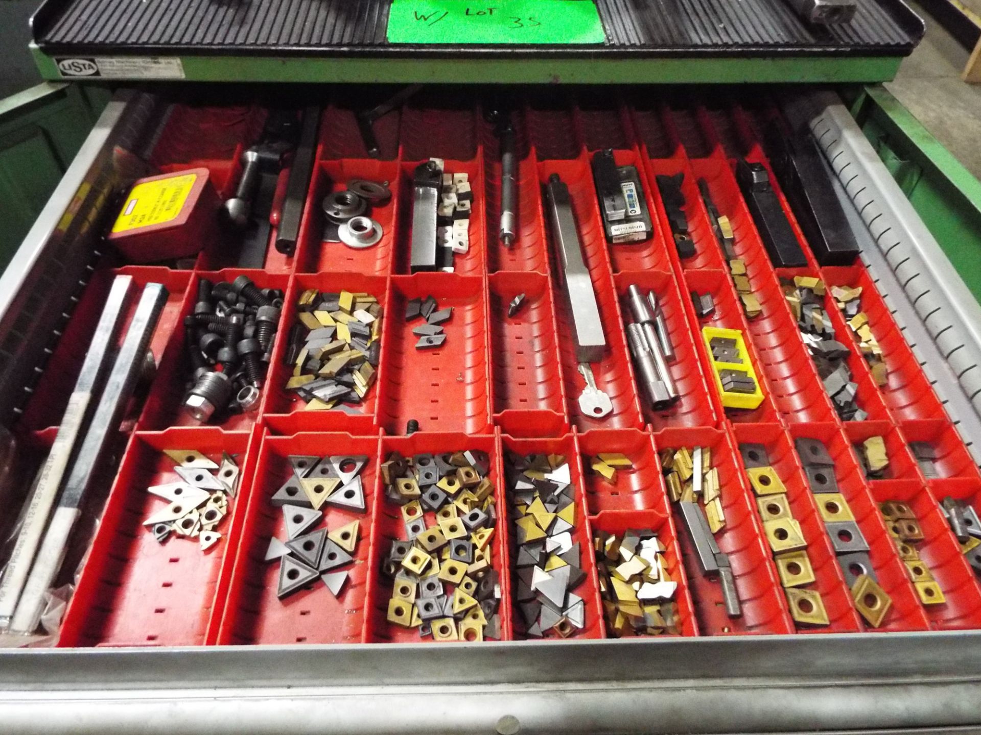 LOT/ HWACHEON TOOLING INCLUDING BORING BARS, CARBIDE INSERTS, CENTERS, DRILL CHUCKS, AND CHUCK JAWS - Image 3 of 6
