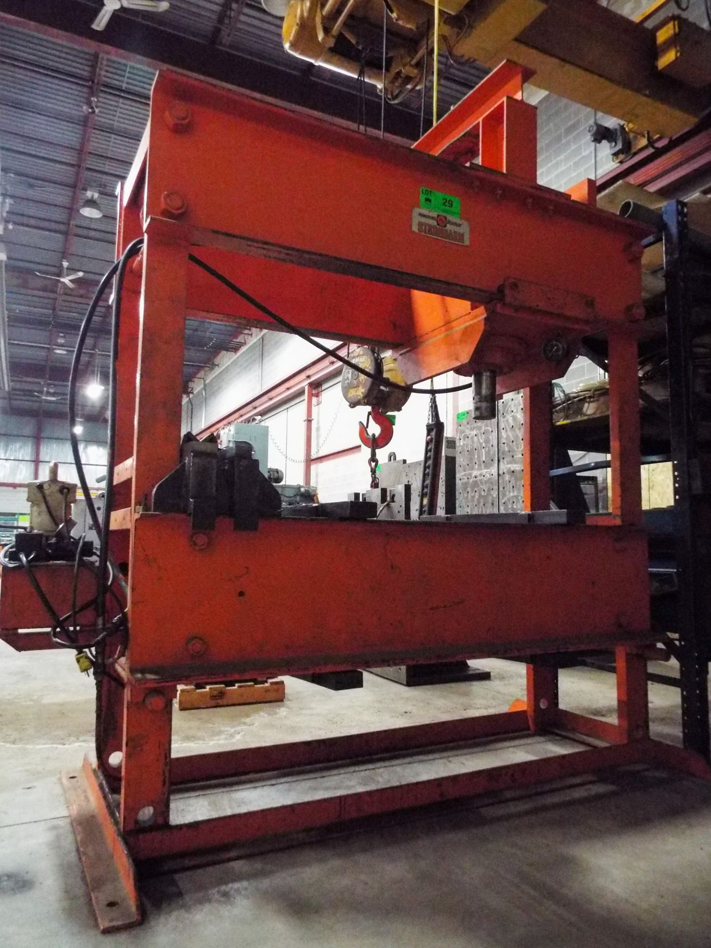 ARMSTRONG BEVERLEY STRONGARM 200TON MAX. CAPACITY ELECTRO-HYDRAULIC H-FRAME HEAVY-DUTY SHOP PRESS, - Image 2 of 6