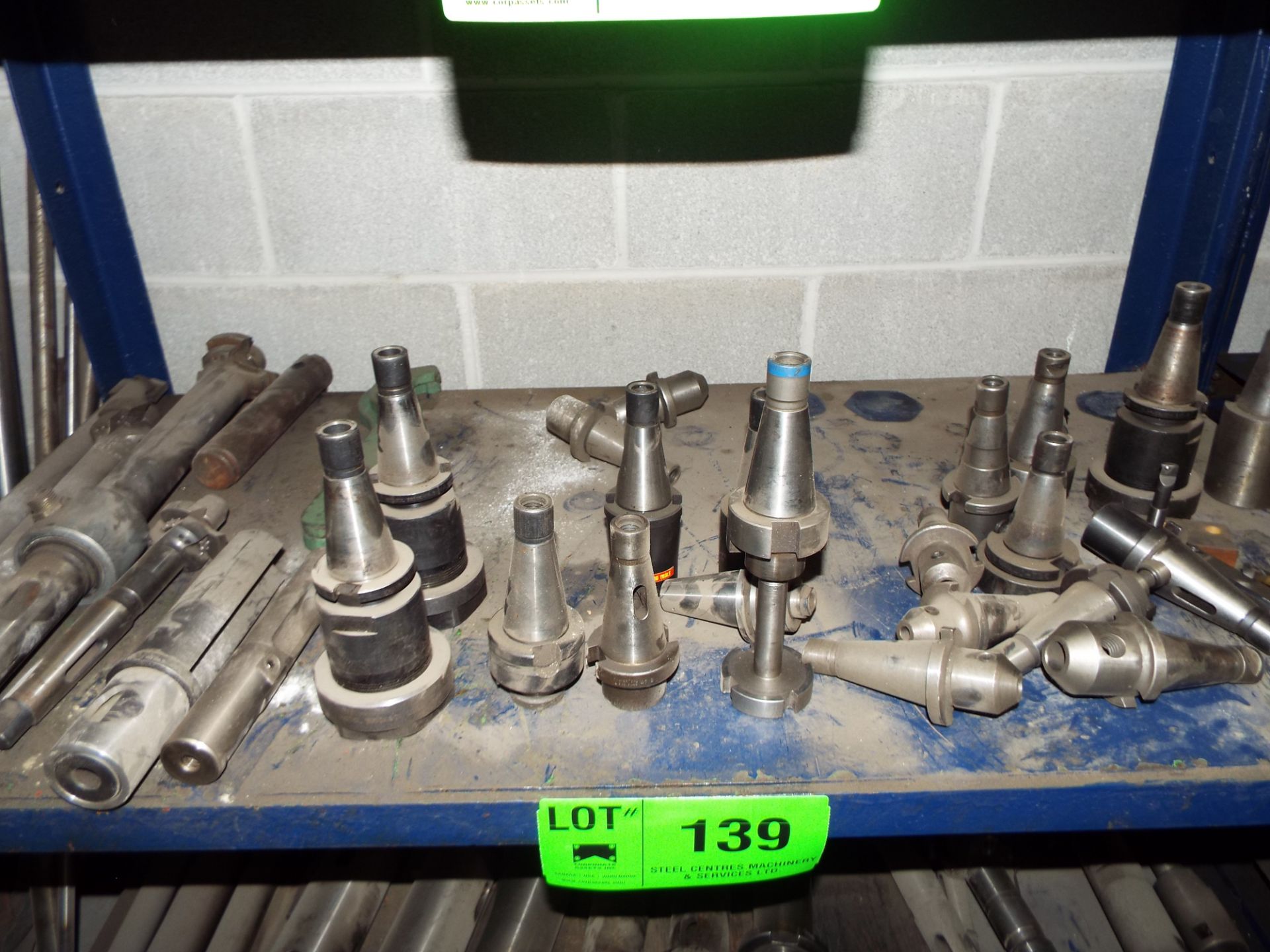LOT/ 40 TAPER TOOL HOLDERS AND CUTTERS