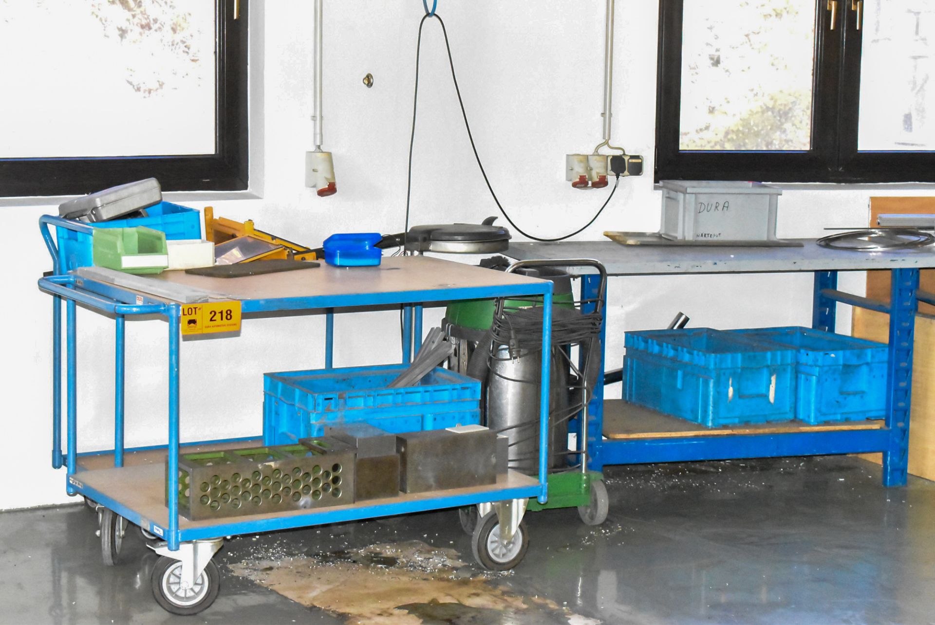 LOT/ ROLLING SHOP CARTS WITH PARTS AND SUPPLIES (BAU 13) [Removal Fee = € 22 + applicable VAT -