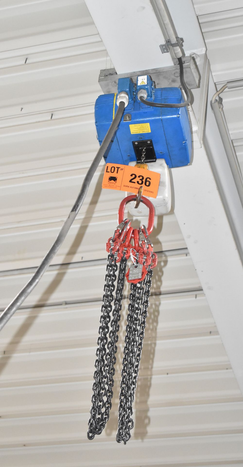 ABUS 250 KG CAPACITY ELECTRIC CHAIN HOIST, S/N N/A (BAU 13) [Removal Fee = € 55 + applicable VAT -