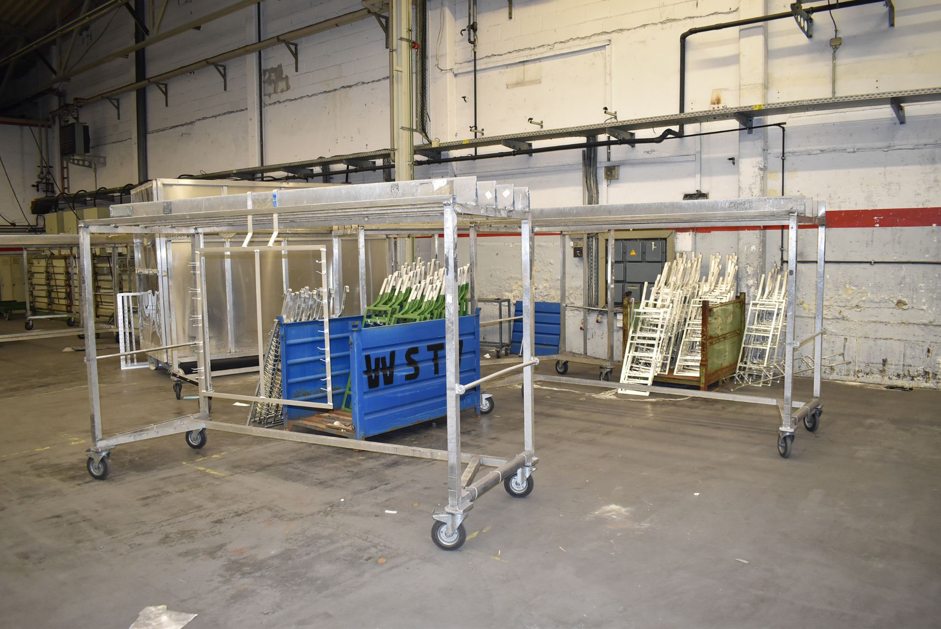 LOT/ PORTABLE ALUMINUM RACKS (BAU 53) [Removal Fee = € 82.50 + applicable VAT - Bild 13 aus 17