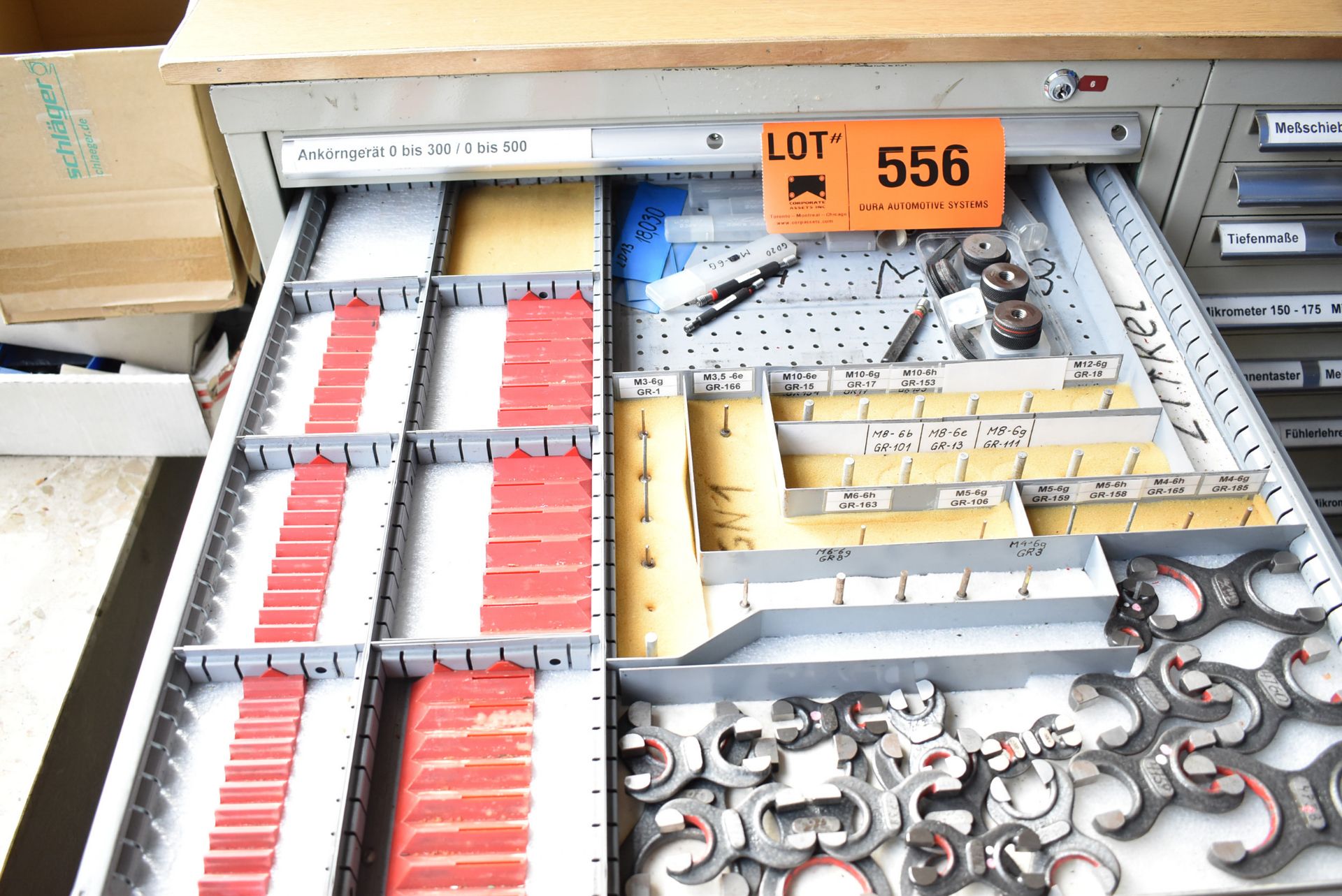 LOT/ TOOL CABINET WITH INSPECTION AND PRECISION EQUIPMENT (BAU 57) [Removal Fee = € 27.50 + - Image 2 of 10