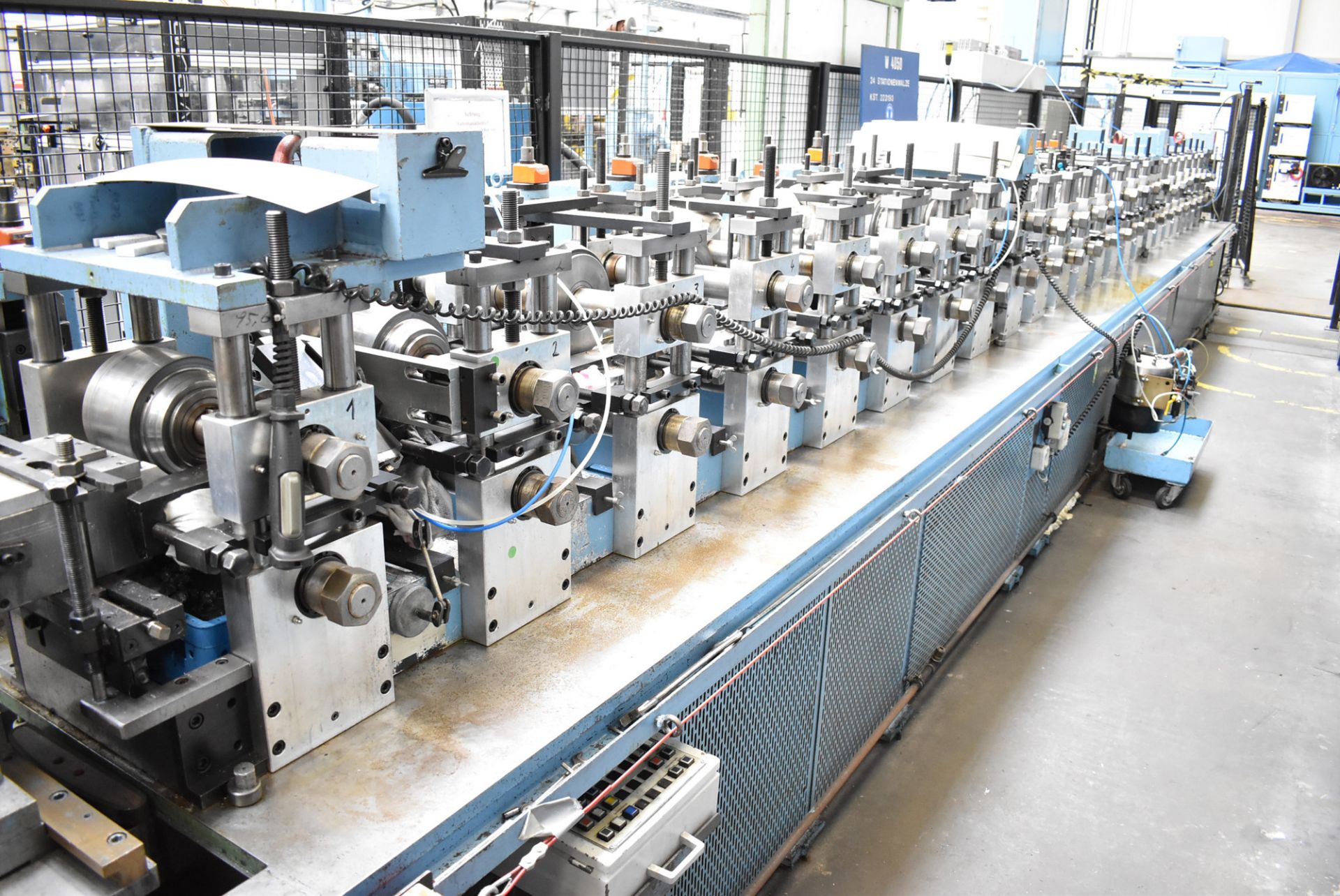 DURA 24 STAND MODULAR ROLL FORMING MACHINE WITH PLC CONTROL, 40 MM DIAMETER SPINDLES, 280 MM ROLL - Image 5 of 8