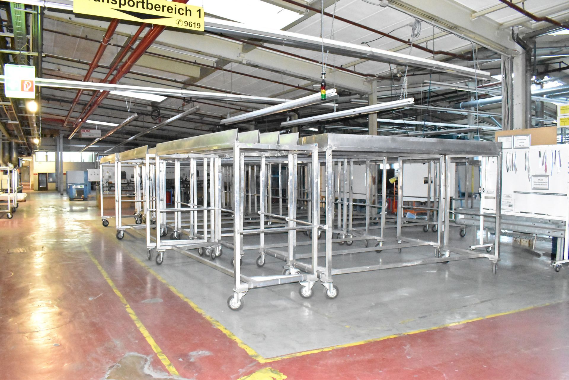 LOT/ PORTABLE ALUMINUM RACKS (BAU 53) [Removal Fee = € 82.50 + applicable VAT - Bild 17 aus 17