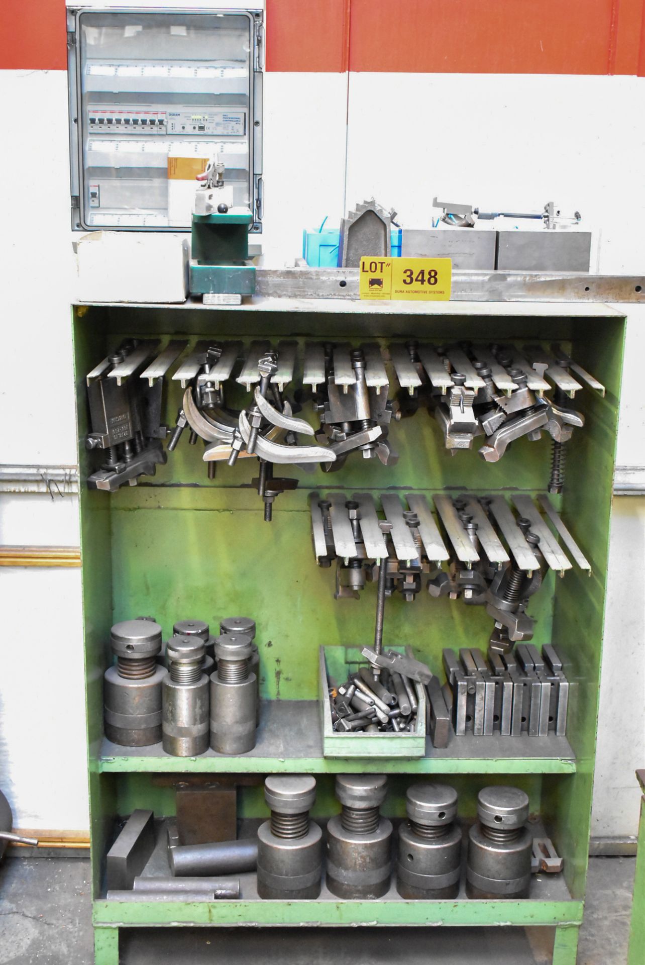 LOT/ PRESS HOLD DOWN CLAMPING TOOLING (BAU 55) [Removal Fee = € 27.50 + applicable VAT - Gerritsen