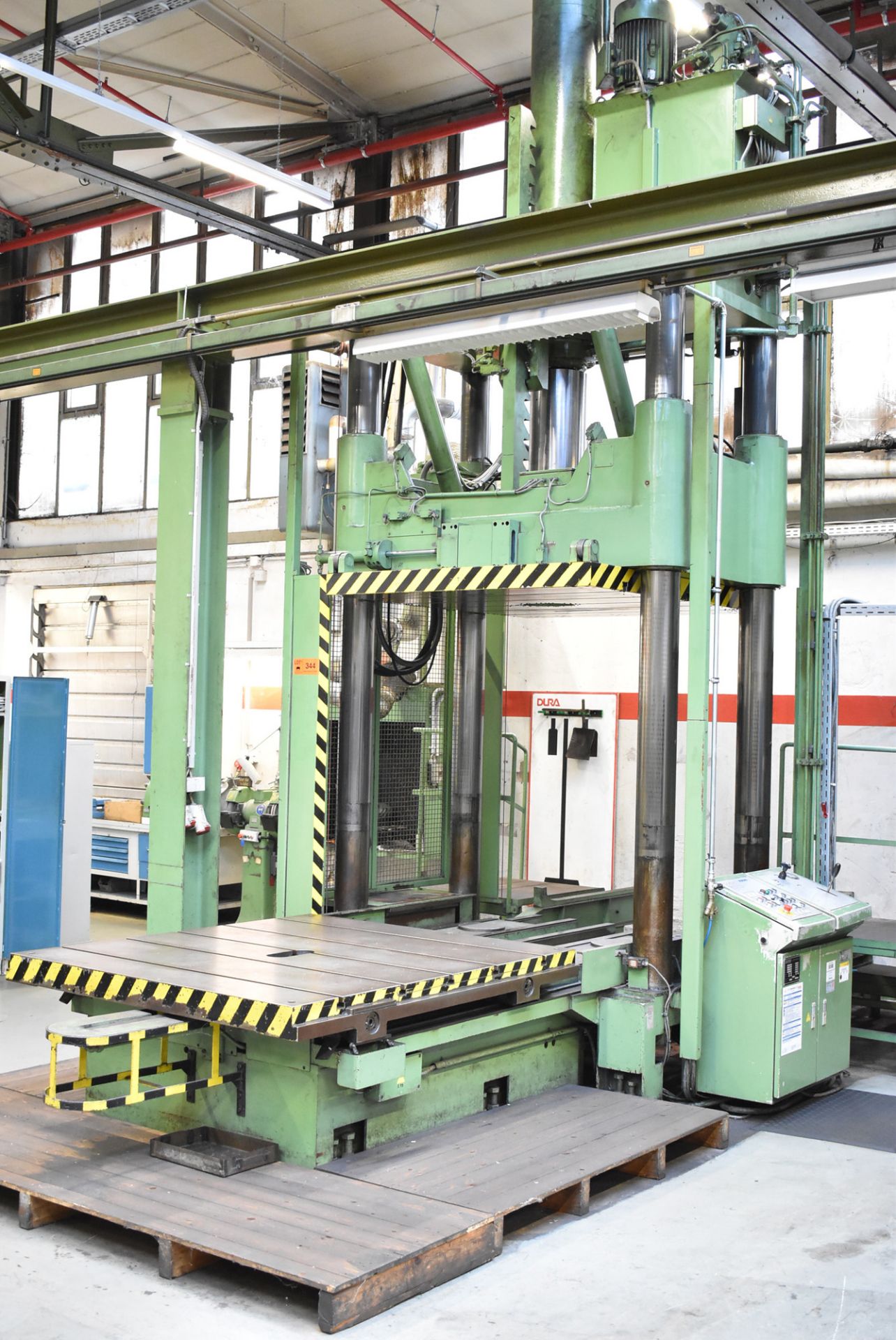 REIS TUS160 0K-100 100 TON CAPACITY FOUR POST HYDRAULIC DIE SPOTTING PRESS WITH CONVENTIONAL - Image 3 of 12