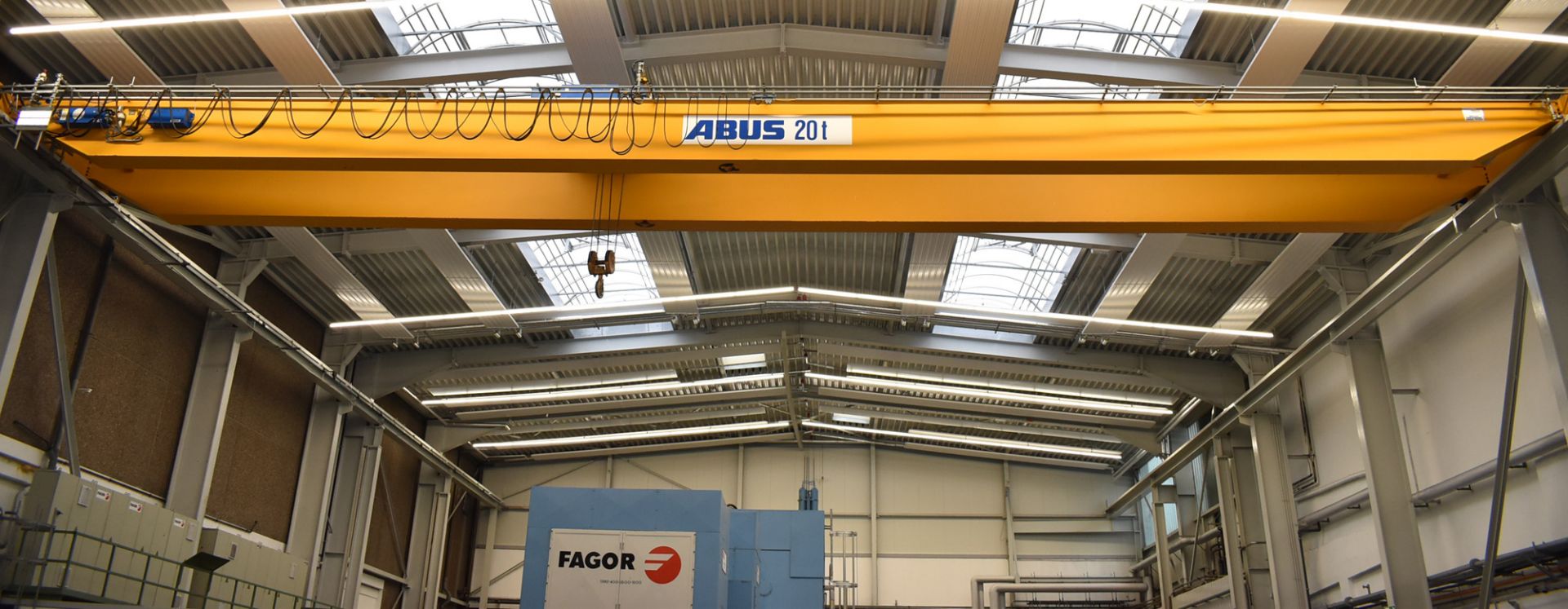 ABUS (2018) 20 TON CAPACITY DOUBLE GIRDER TOP RUNNING OVERHEAD CRANE WITH 24.75 M SPAN, 9.5 M HEIGHT - Image 5 of 10