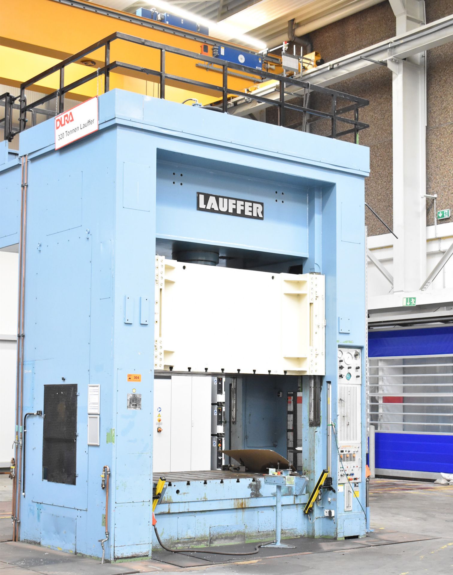 LAUFFER RZU 320 STRAIGHT SIDE DOWN ACTING HYDRAULIC PRESS WITH 320 TON CAPACITY, 2500 MM X 1500 MM - Image 2 of 14