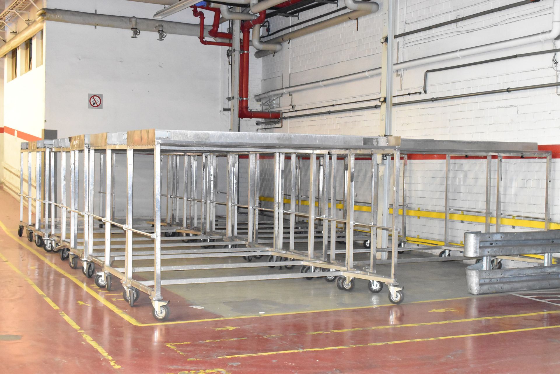 LOT/ PORTABLE ALUMINUM RACKS (BAU 53) [Removal Fee = € 82.50 + applicable VAT - Bild 7 aus 17