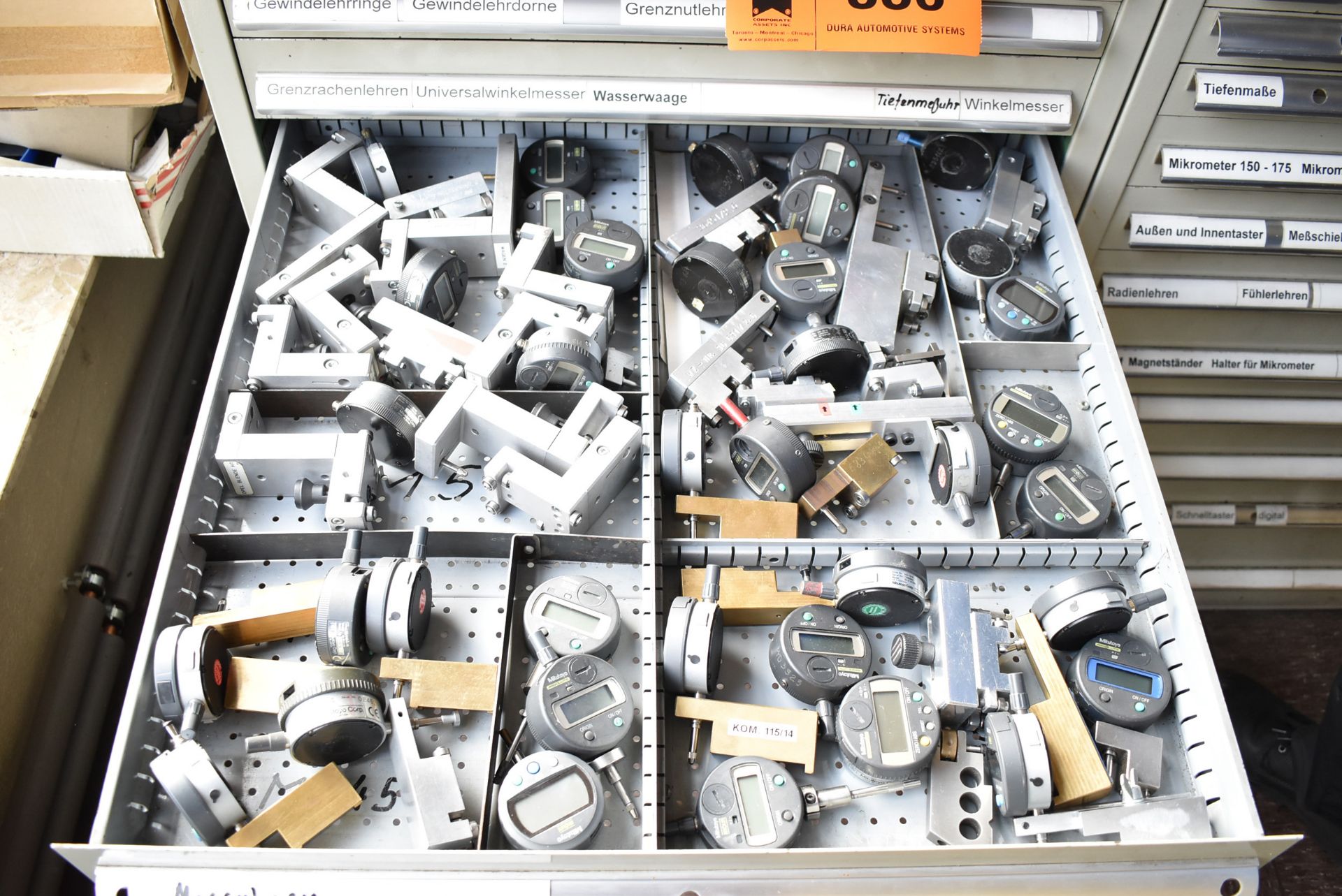 LOT/ TOOL CABINET WITH INSPECTION AND PRECISION EQUIPMENT (BAU 57) [Removal Fee = € 27.50 + - Image 4 of 10