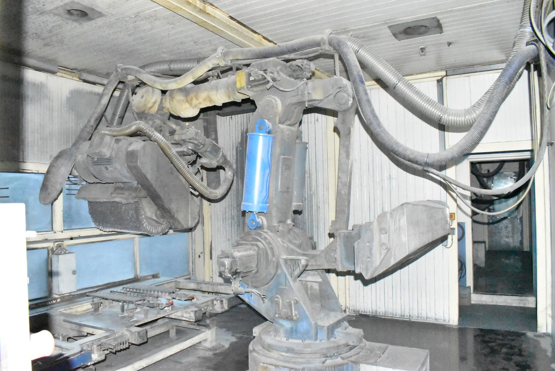 MOTOMAN NX 100 6 AXIS ROBOT WITH CONTROL, TEACH PENDANT AND SIMULTECH CYLNDRICAL POLISHING - Bild 3 aus 4