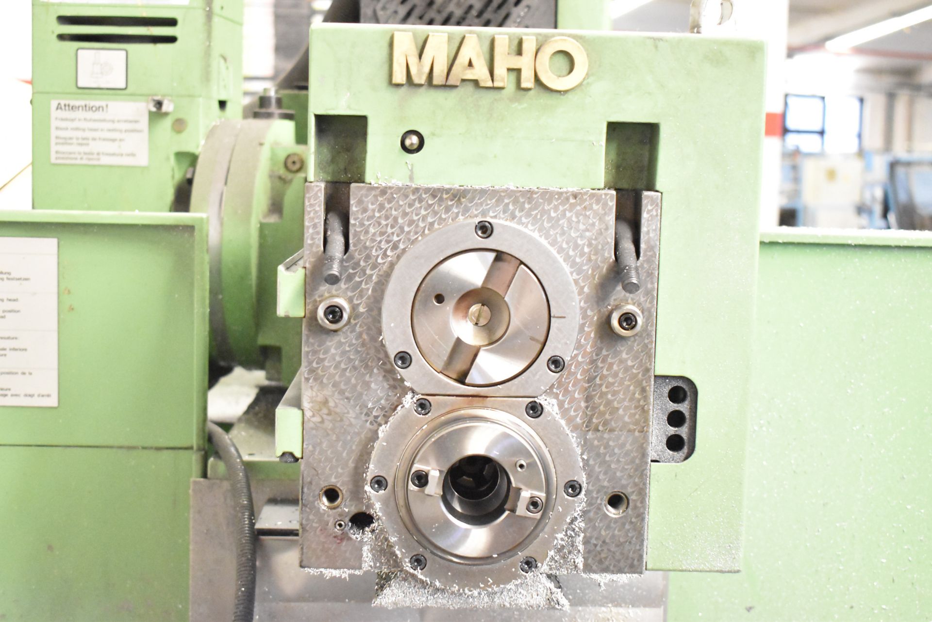 MAHO MH600E2 CNC UNIVERSAL MILLING MACHINE (NON-FUNCTIONAL, PARTS MACHINE) (SEL) [Removal Fee = € - Image 4 of 5