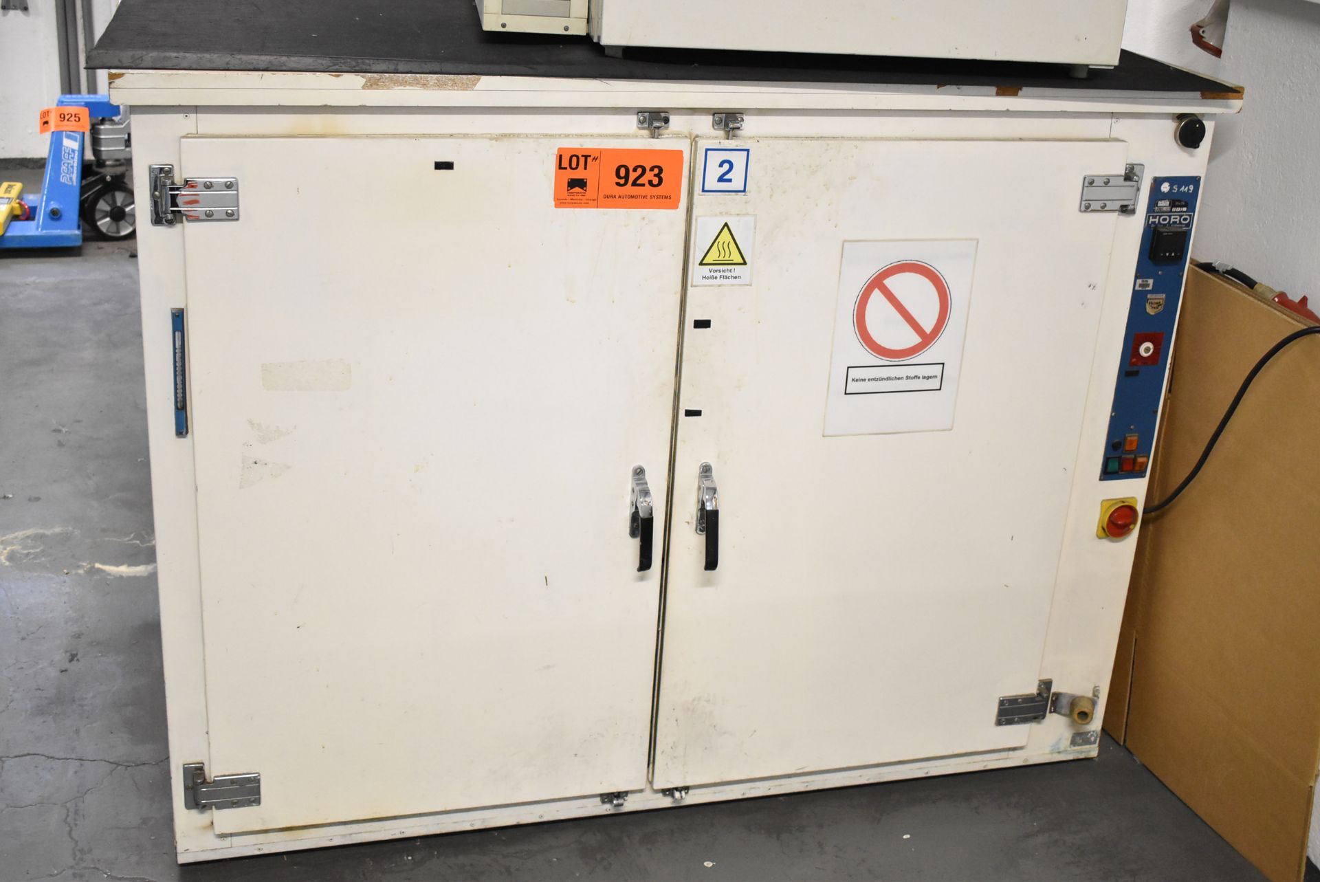 HORO 600V/SO ELECTRIC LAB OVEN WITH 150 DEG. C MAX. TEMP., S/N N/A (BAU 23) [Removal Fee = € 55 +