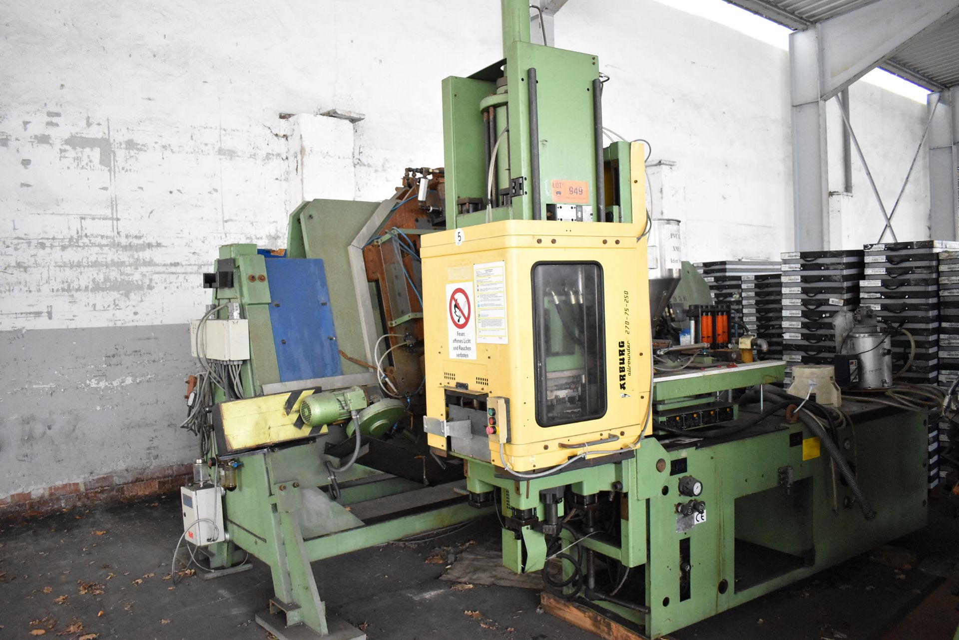 ARBURG ALLROUNDER 270-75-25 VERTICAL INJECTION MOLDING MACHINE WITH 250 TON CAP, S/N 161219 (HOF) [