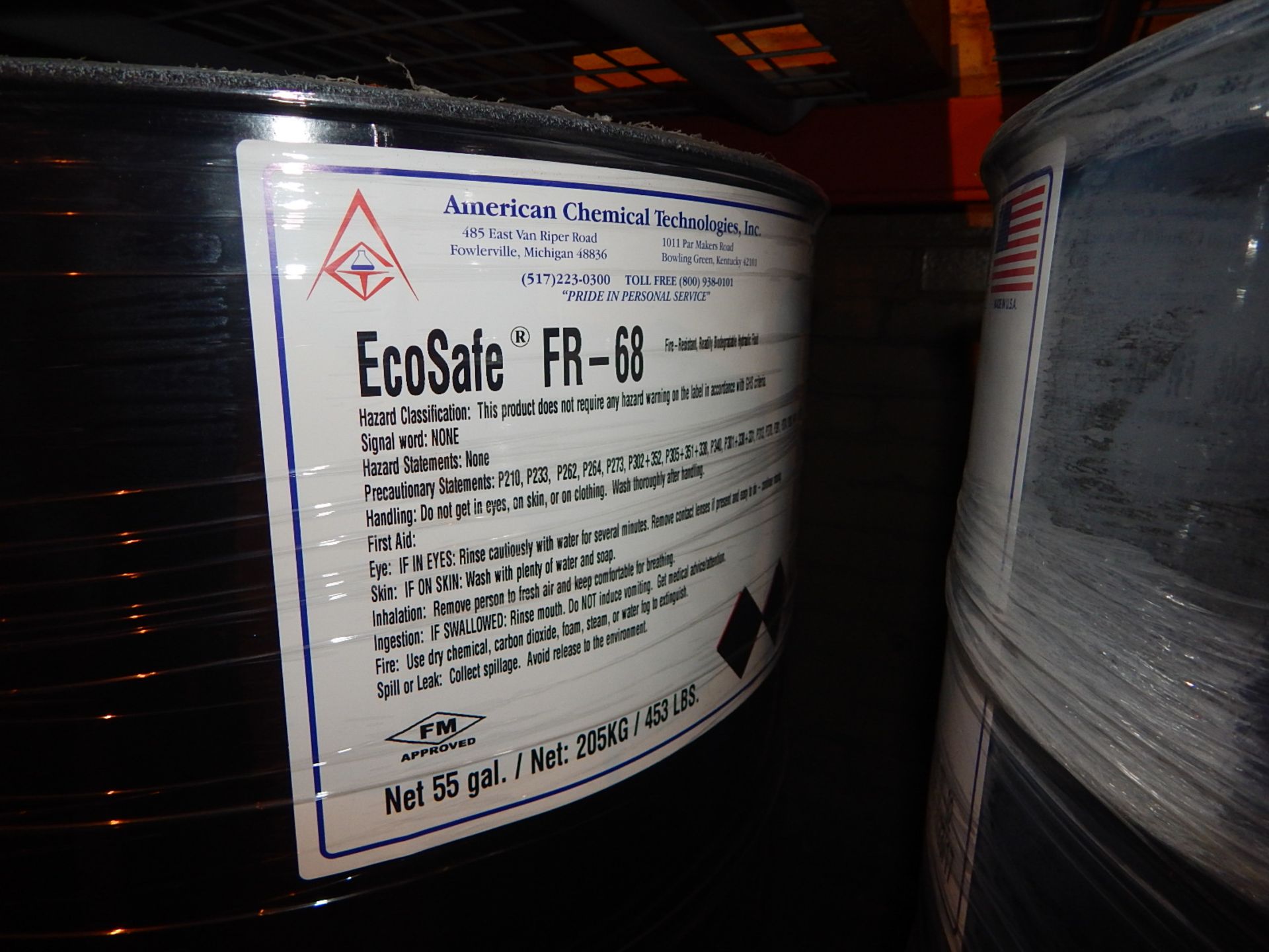LOT/ (6) 45 GAL DRUMS ECOSAFE FR-68 HYDRAULIC OIL (WHSE 61 OIL ROOM) - Image 3 of 3