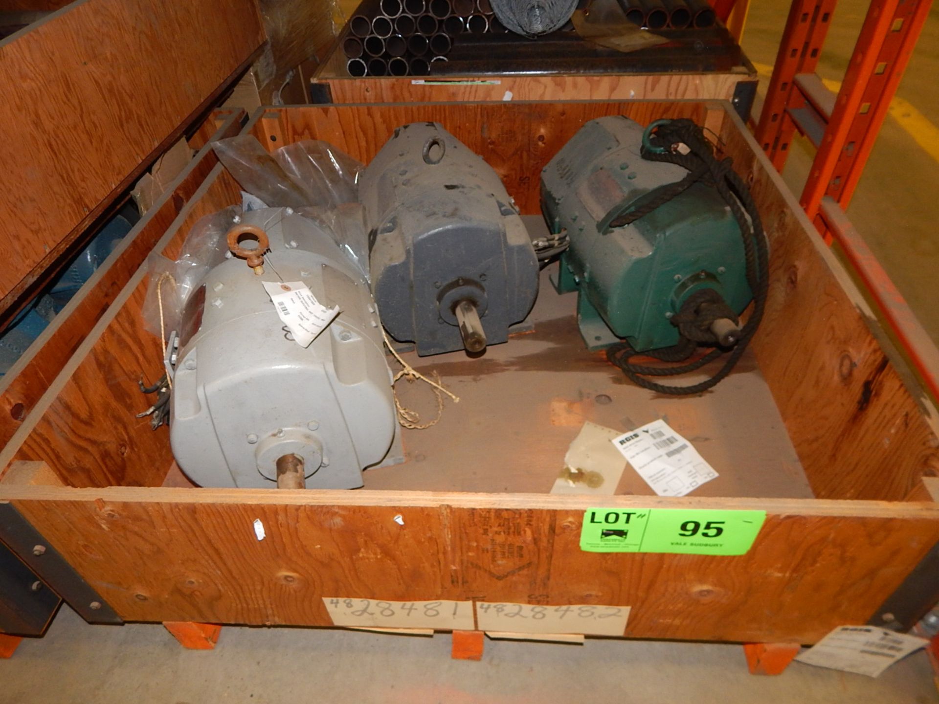 LOT/ ELECTRIC MOTOR 5HP/120VDC/ 900RPM (CMD)