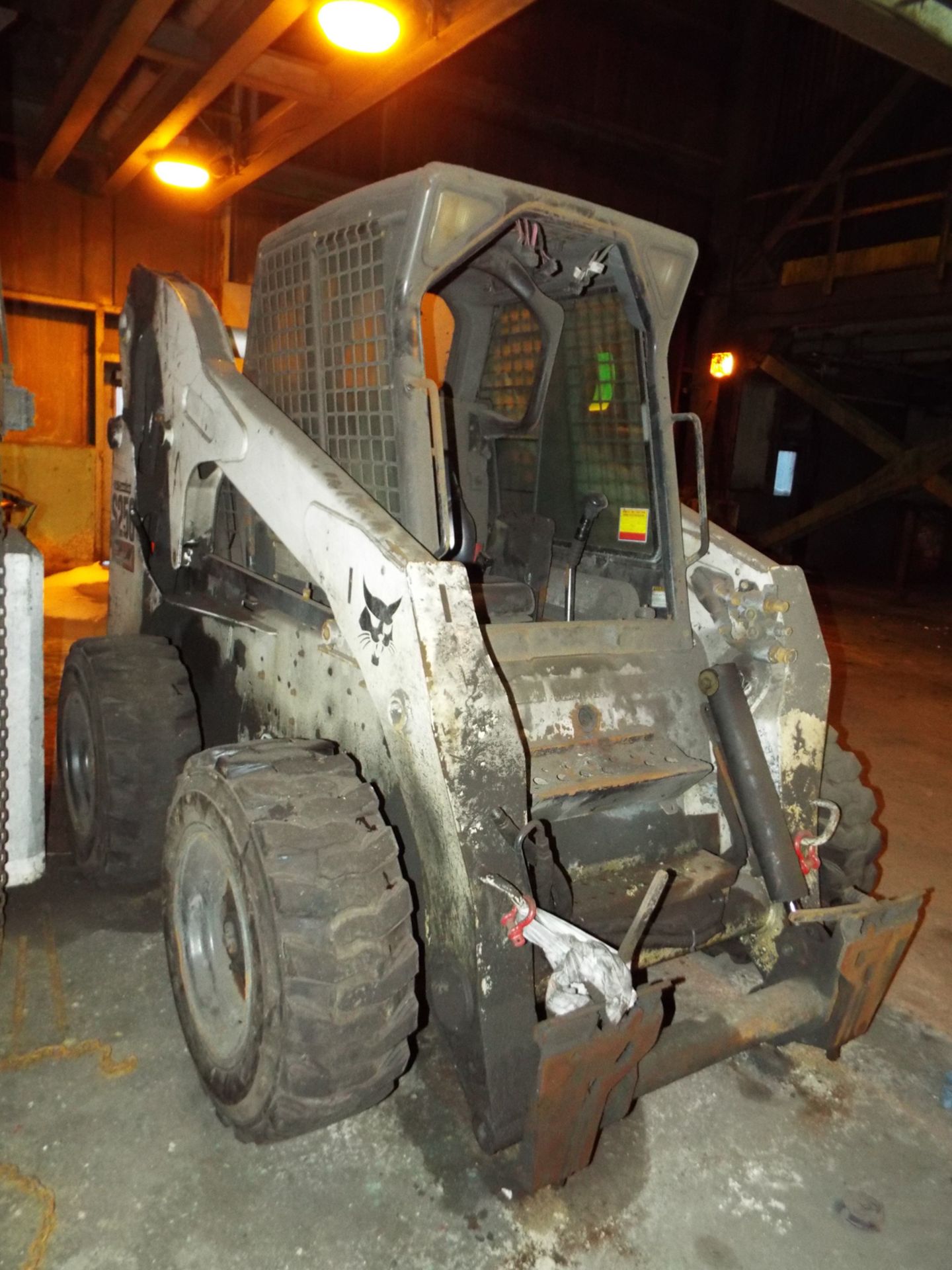 BOBCAT (2008) S250 COMPACT SKID STEER WHEEL LOADER WITH DIESEL ENGINE, 4 WHEEL DRIVE, 3RD VALVE, S/ - Image 4 of 8