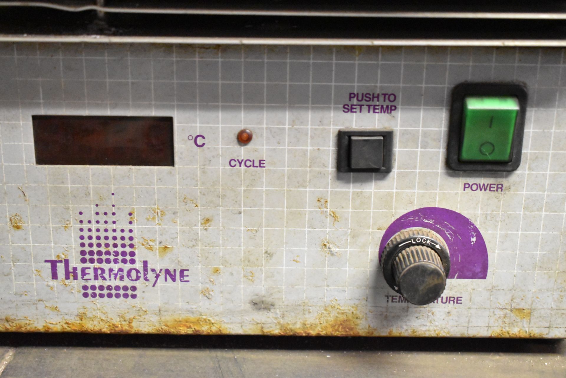 THERMOLINE BENCH TYPE ELECTRIC LAB OVEN WITH DIGITAL MICROPROCESSOR CONTROL, S/N N/A - Bild 2 aus 3