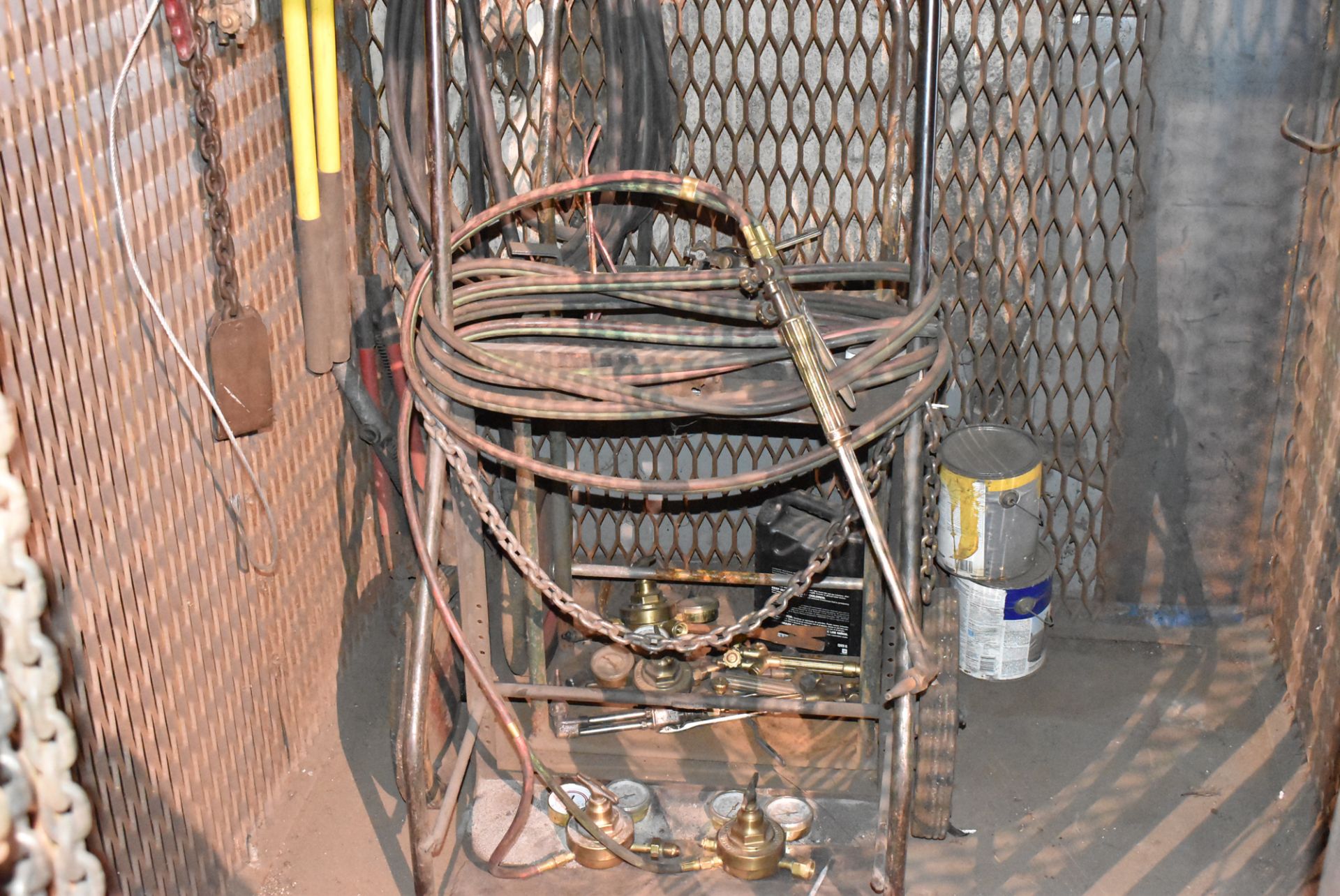 LOT/ CONTENTS OF CAGE CONSISTING OF LIFTING ATTACHMENTS, TOOLS, TORCH CADDIES - Image 2 of 4