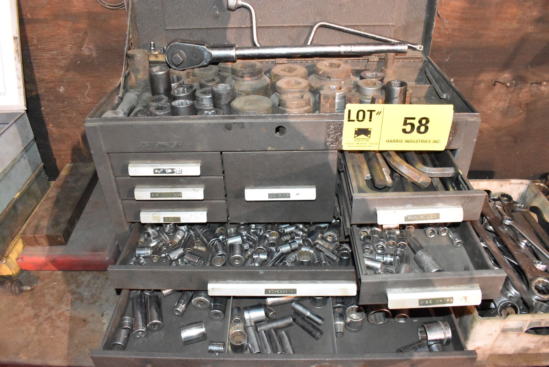 LOT/ RATCHETS AND SOCKETS WITH KENNEDY TOOL CHEST