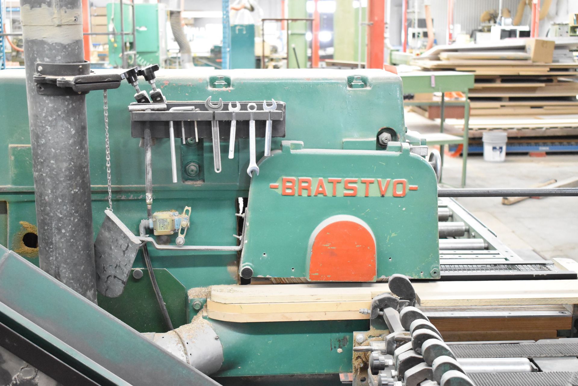BRATSTOVO PC-1 CUT OFF SAW WITH 18"X15' IN-FEED ROLLER CONVEYOR, S/N: 7540082 (CI) [RIGGING FEES FOR - Image 2 of 5