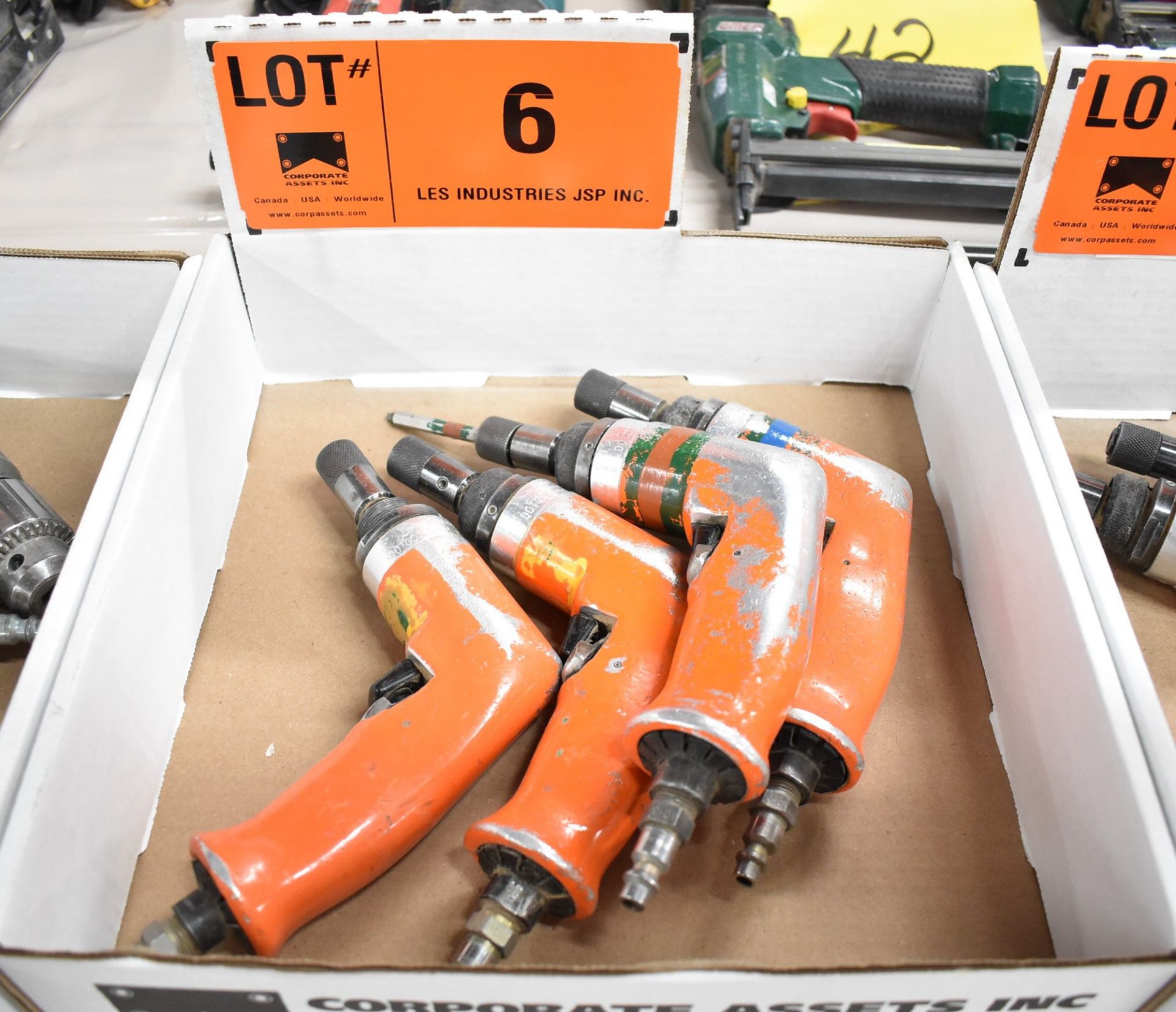 LOT/ (4) PNEUMATIC SCREWDRIVERS